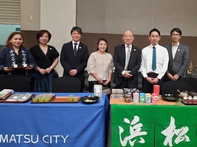 石川総領事ご夫妻と