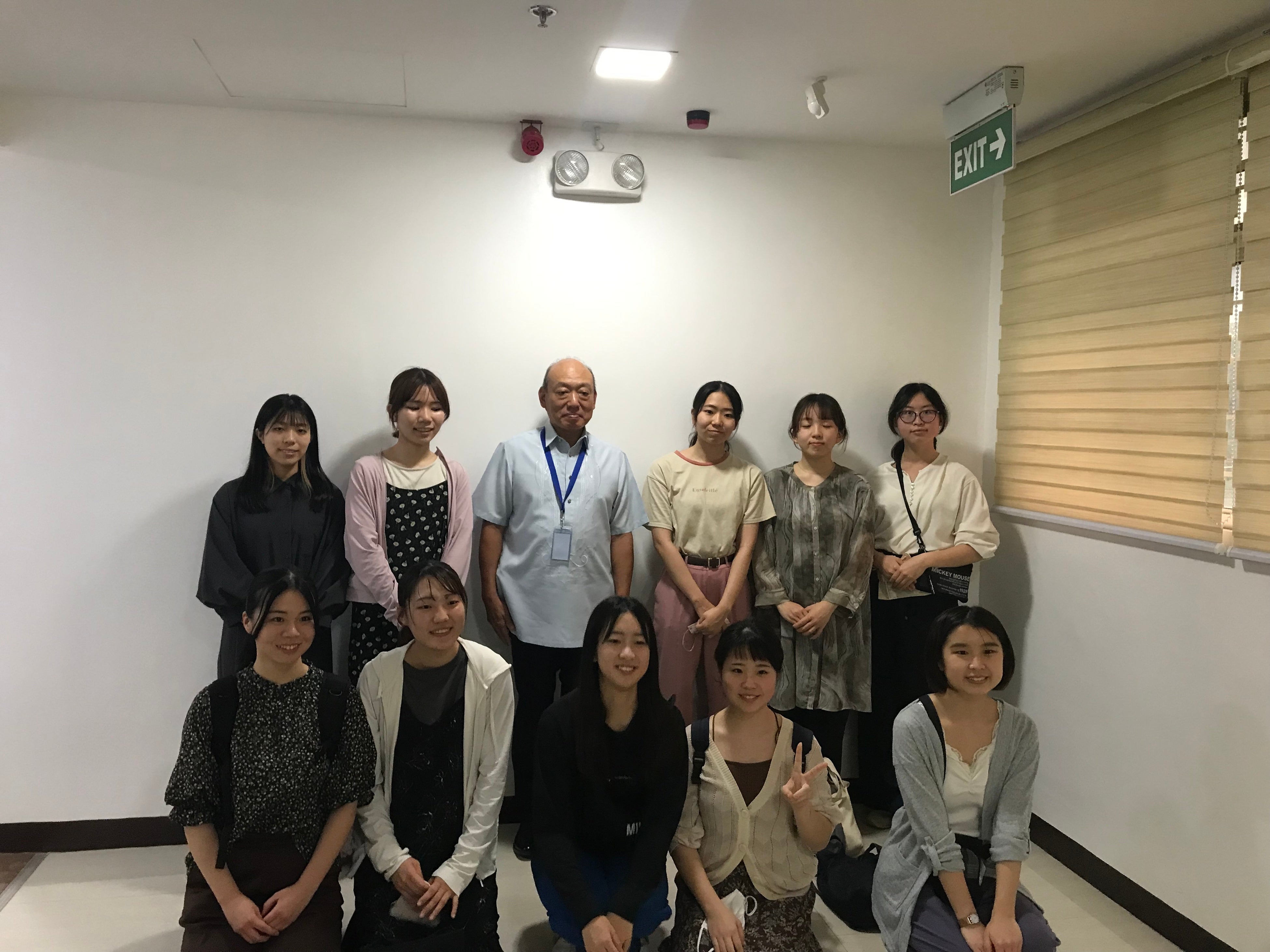 石川総領事とハンズメンバーたち