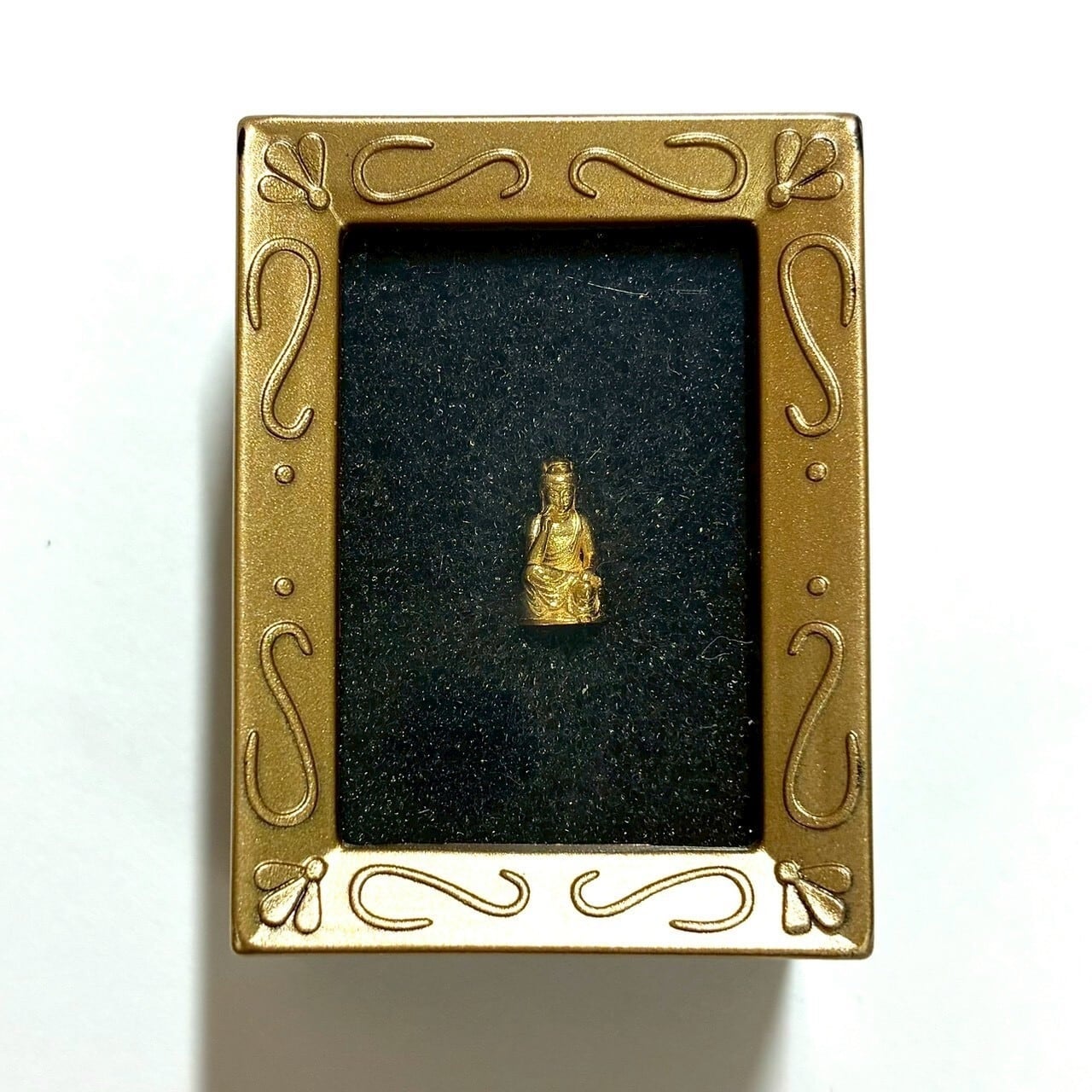 JUNGOLDが贈る 千年先へ残る輝き ─ 純金の弥勒菩薩像、誕生