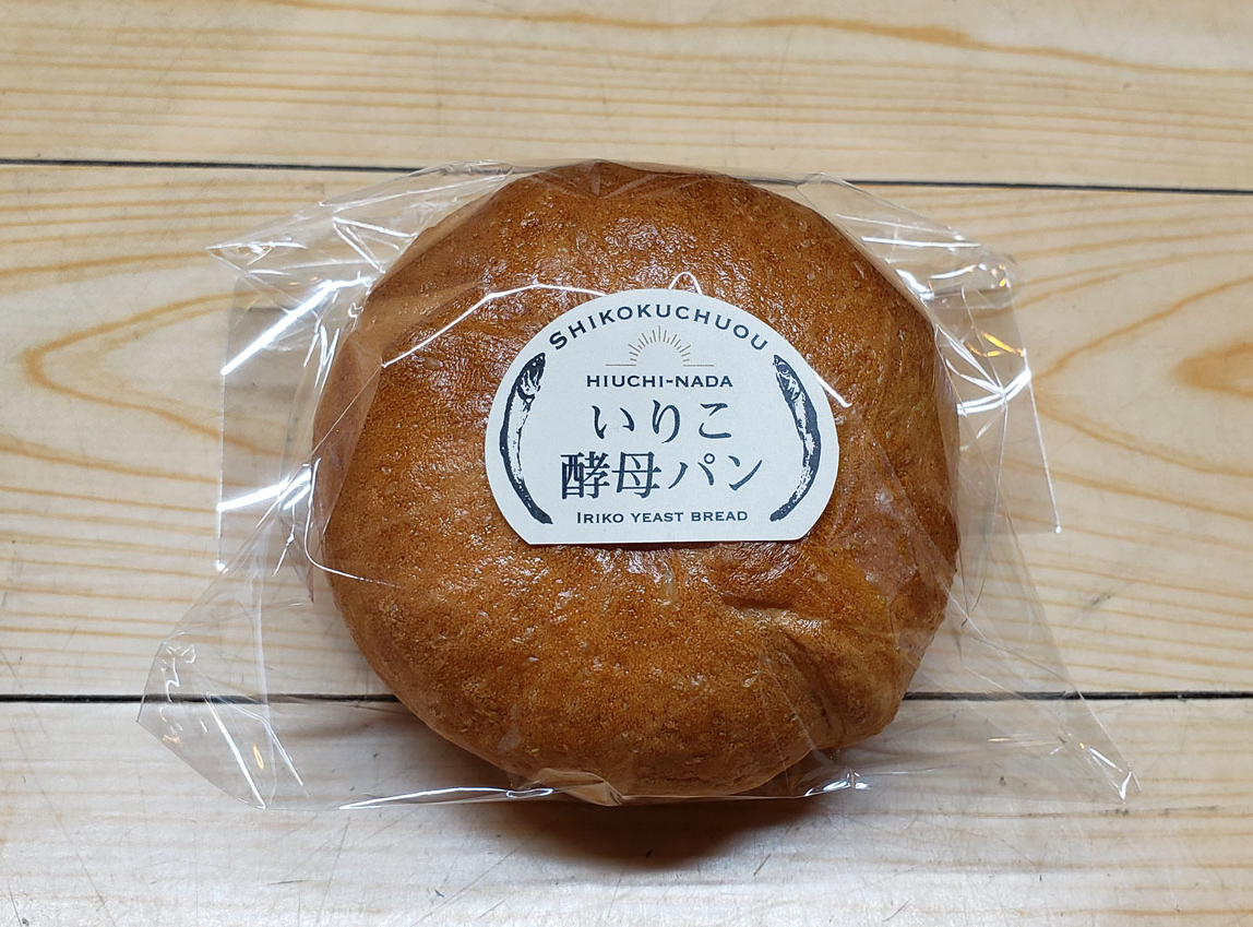 いりこ酵母パン