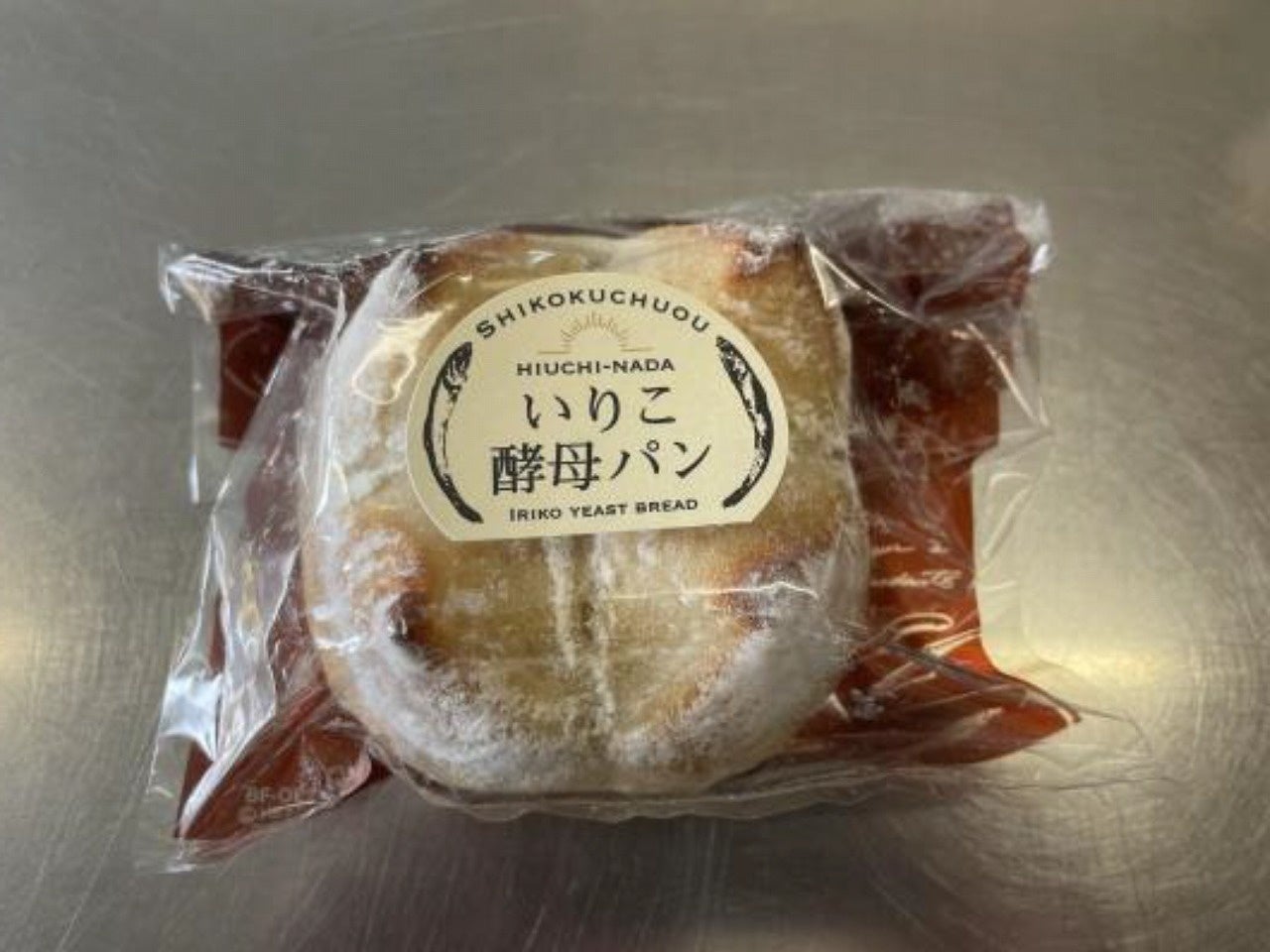 いりこ酵母ライ麦パン（税込230円)