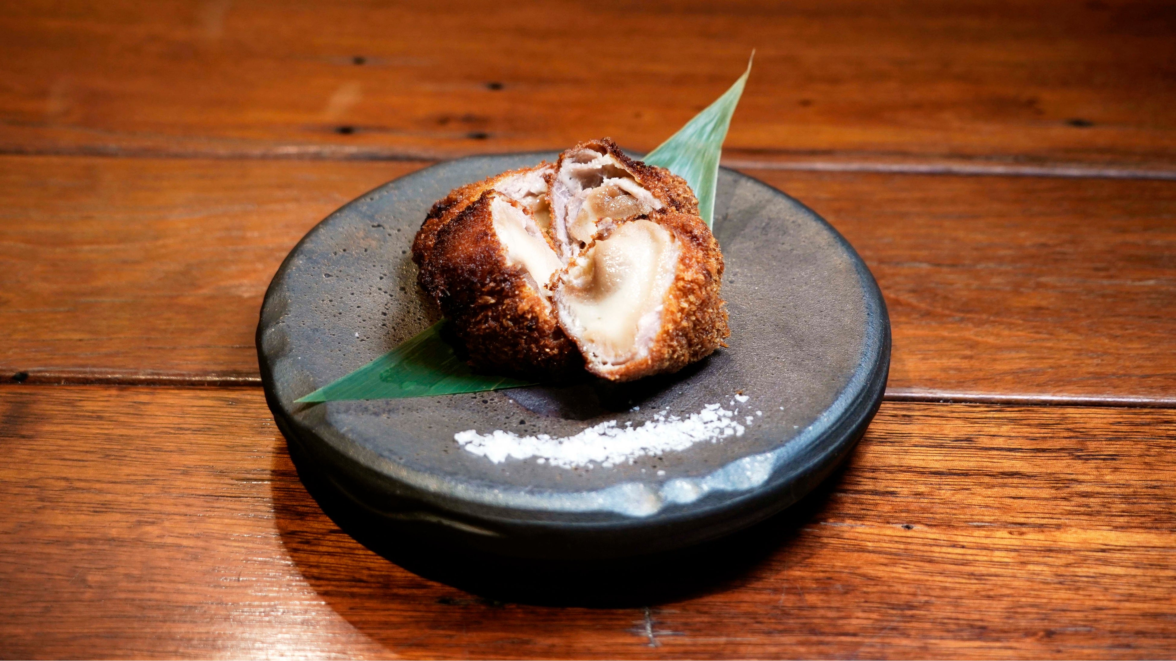 梅田日本酒エビス_岩船麩の豚巻き出汁カツ