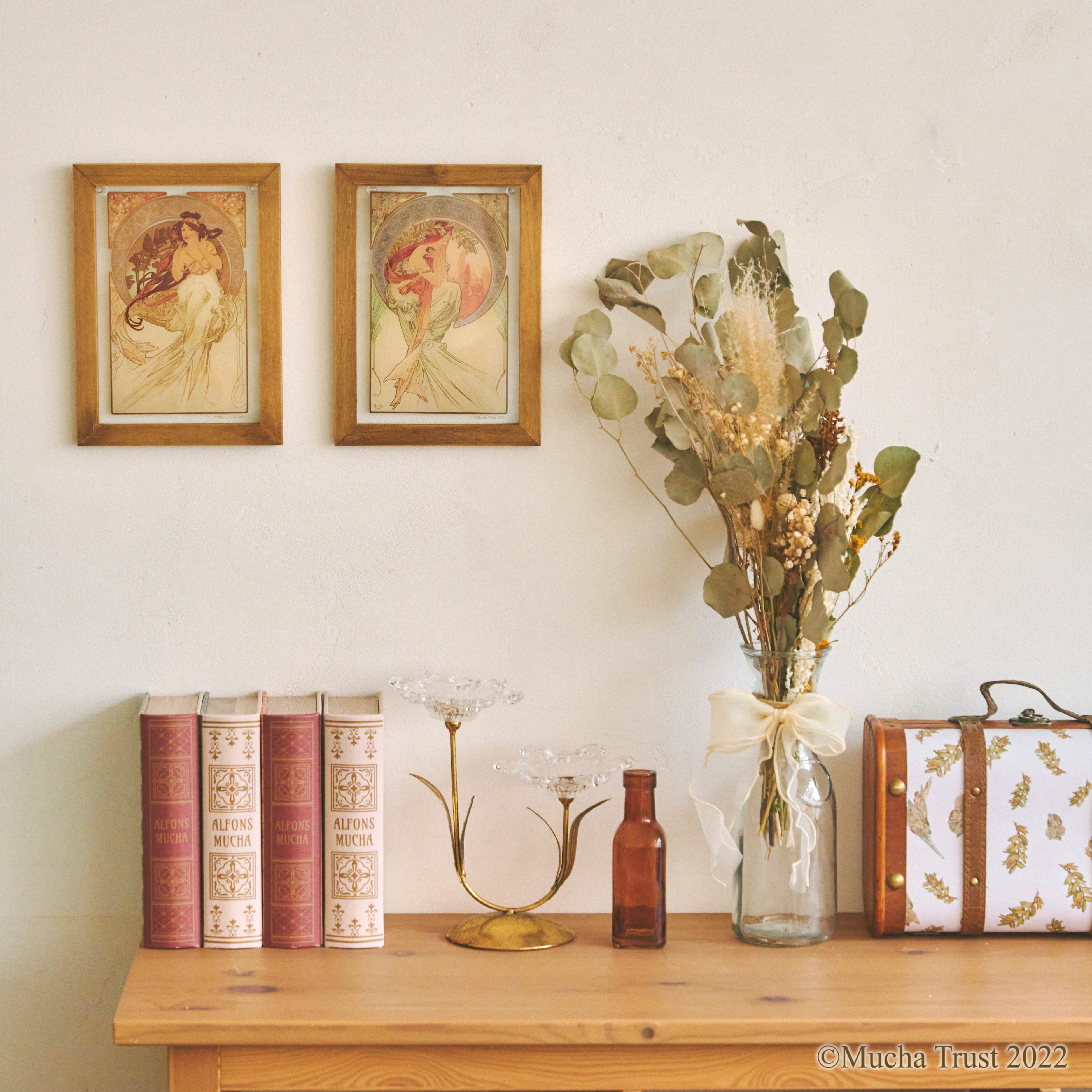 Salut! サリュ ミュシャ ガラスインテリアパネル 春 ミュシャ×salut!」コラボアイテム発売決定！ | 株式会社パルグループ