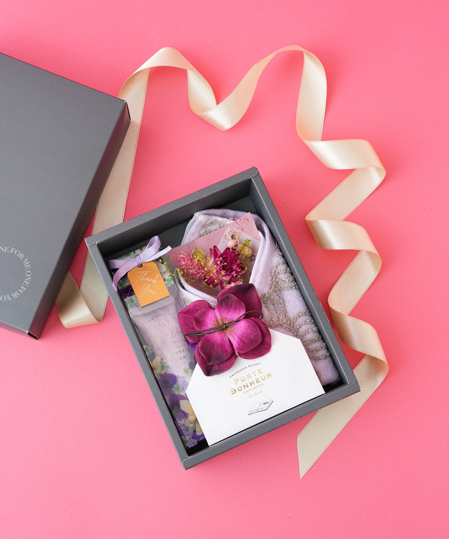 BIRTHDAY BARスペシャルギフト 2,970円(税込)