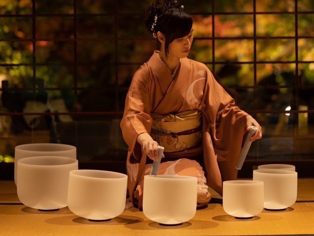 クリスタルボウルの様子