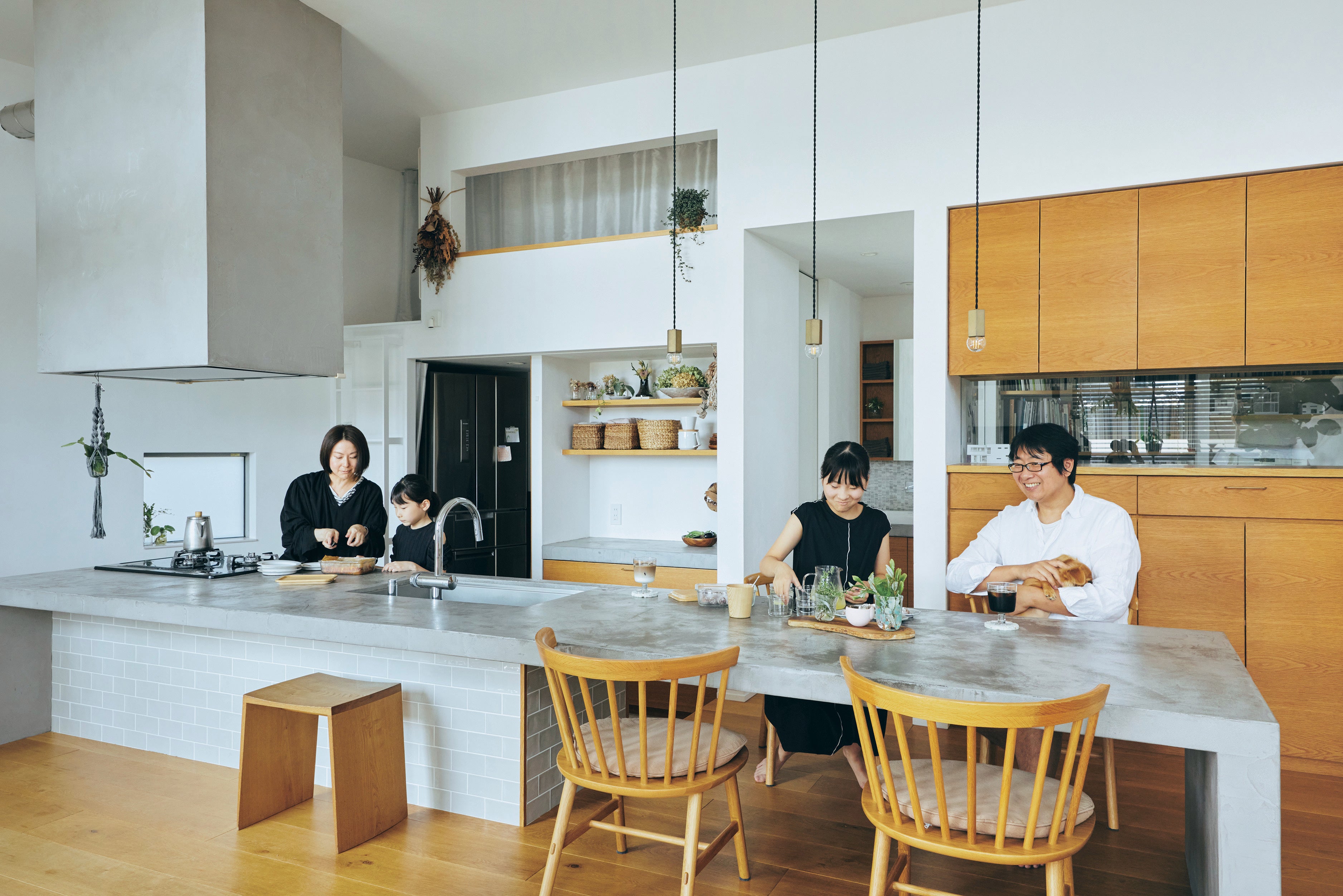 キッチンから読み解く令和の家族観とは？ 「LEE」創刊40周年記念企画