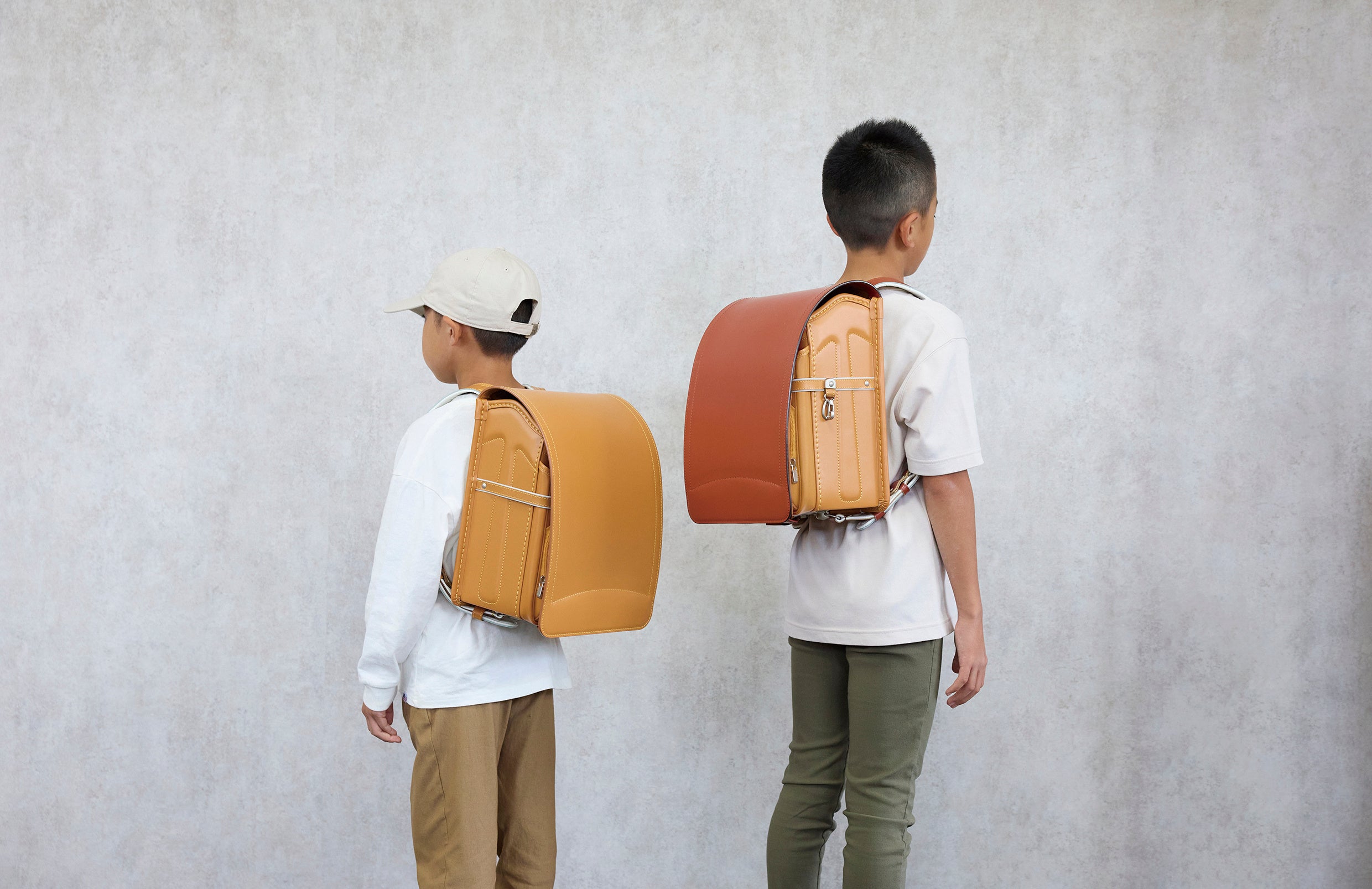 フラップ交換前（左）と交換後（右）