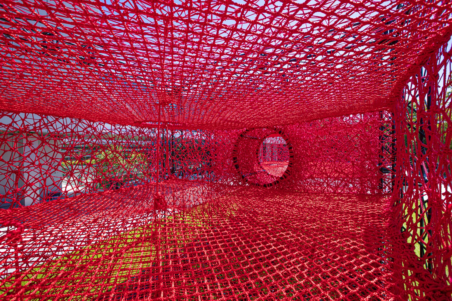 GINZA SIXにHajime Kinoko氏による体験型インスタレーションが