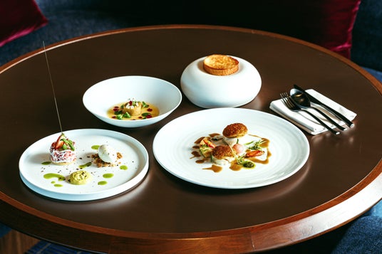 総料理長 西荒井俊行によるエクスクルーシブ・ダイニング体験 総料理長 西荒井俊行によるエクスクルーシブ・ダイニング体験