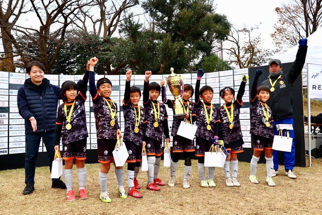 総合優勝を果たしたFC C.E.L.