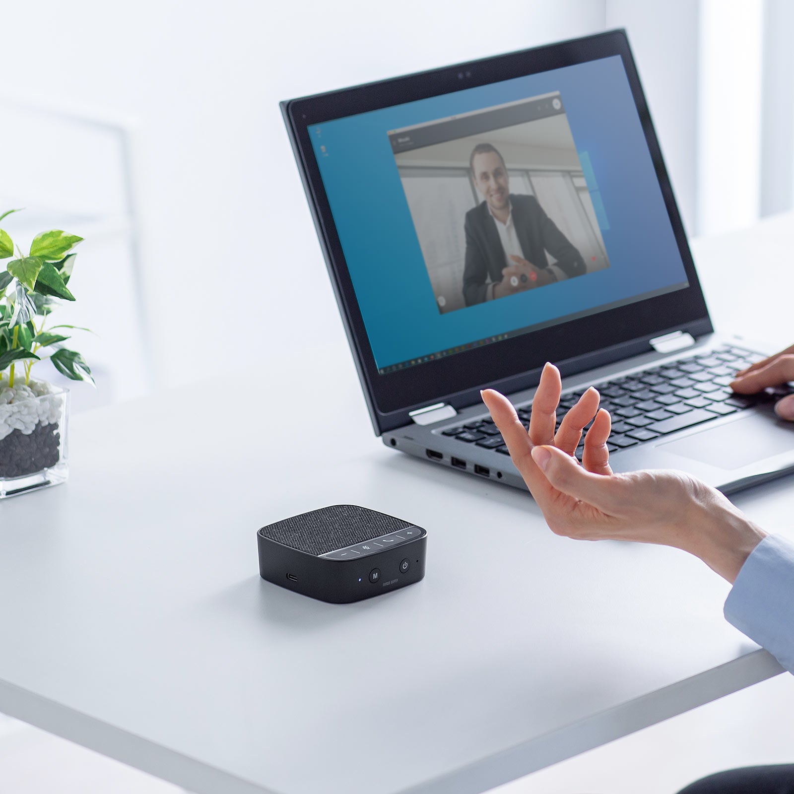 テレワークに適したコンパクトなBluetoothスピーカーフォンを5月31日