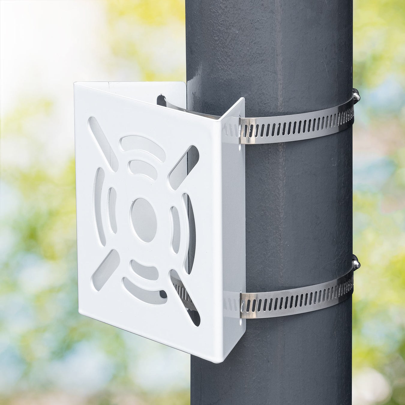 穴開け 工事が不要 色々なものを自分で支柱に設置できる取り付け金具を8月4日発売 サンワサプライ株式会社のプレスリリース 穴開け 工事が不要 色々なものを自分で支柱に設置できる取り付け金具を8月4日発売 サンワサプライ株式会社のプレスリリース