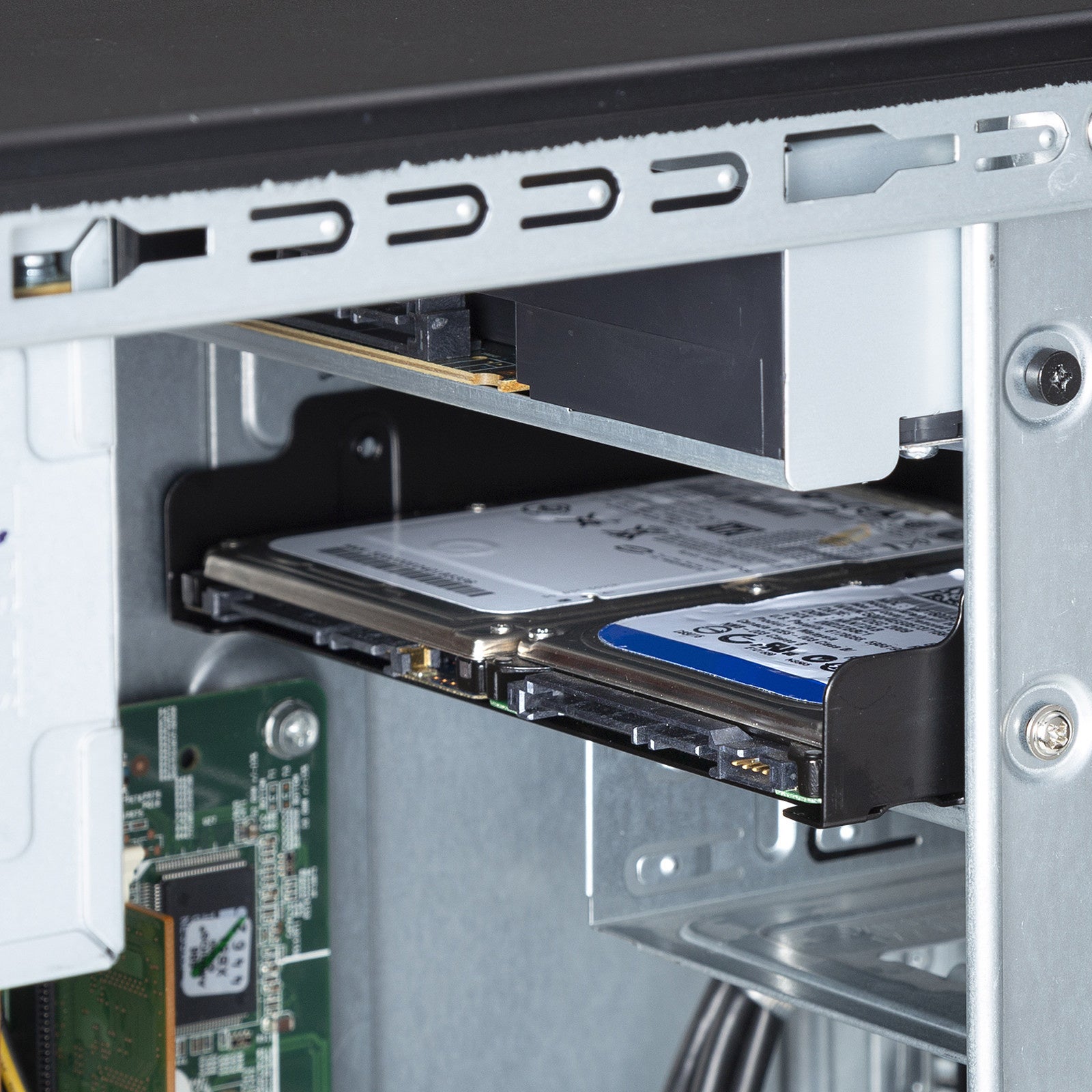 crucial 内蔵2.5インチ1TBSSD(3.5インチベイ用マウンタ付き) crucial 内蔵2.5インチ1TBSSD(3.5インチベイ用マウンタ付き