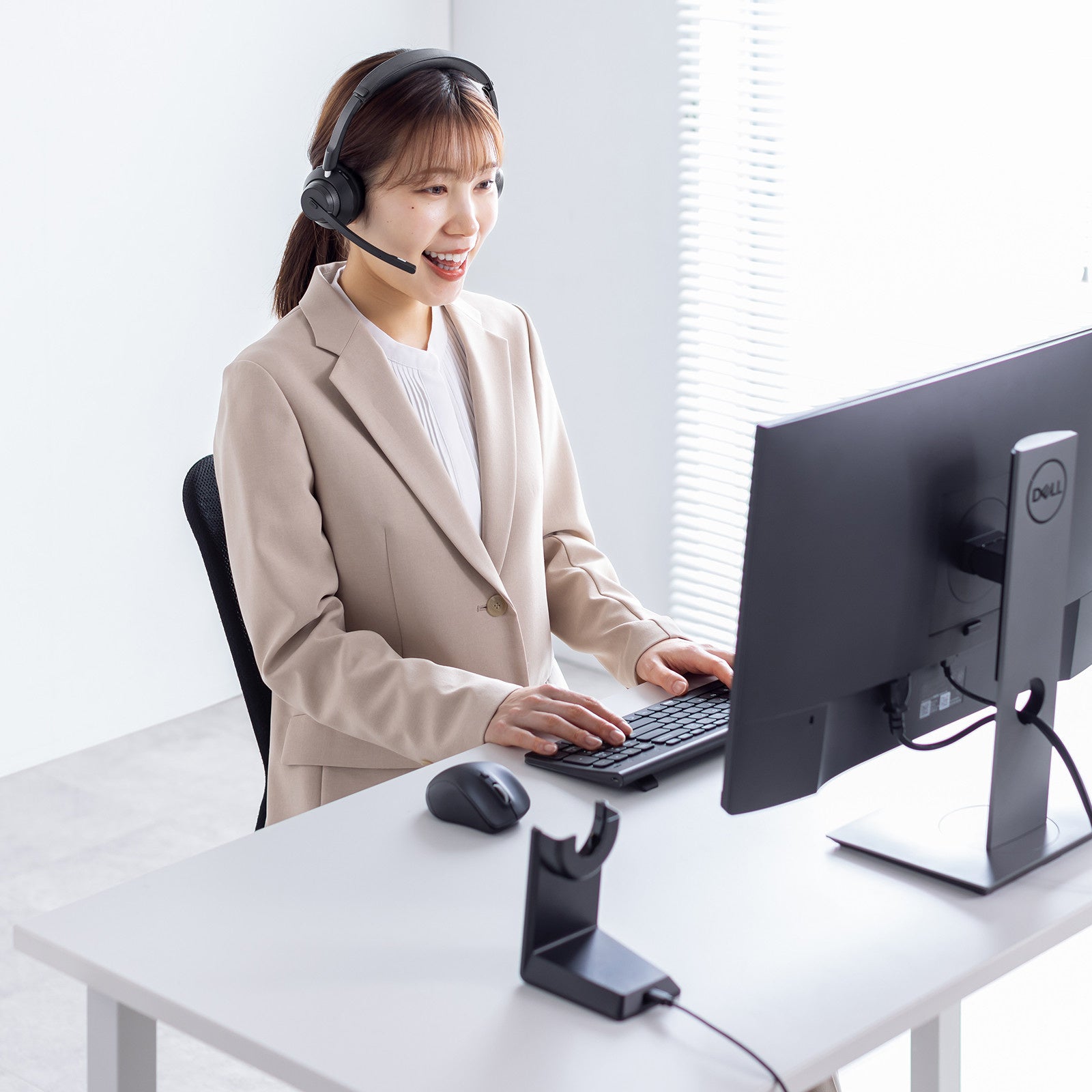 週末特価！メゾピアノ　setupコーデ3点セットsize150 デュアルマイクノイズキャンセル搭載で快適な通話が可能なヘッド