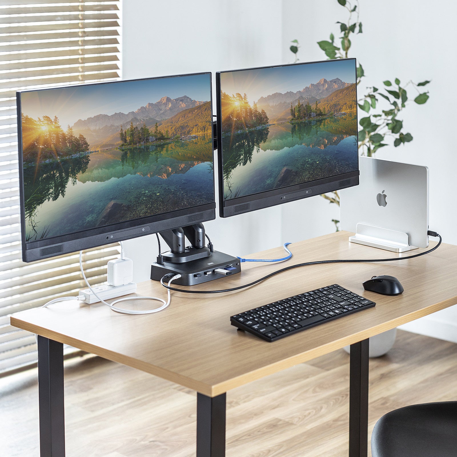 デイトレ パソコン ＋ ２２型 液晶ｘ４台 ＋ アーム デイトレ パソコン ＋ 22型 液晶x4台 ＋ アーム デイトレ パソコン