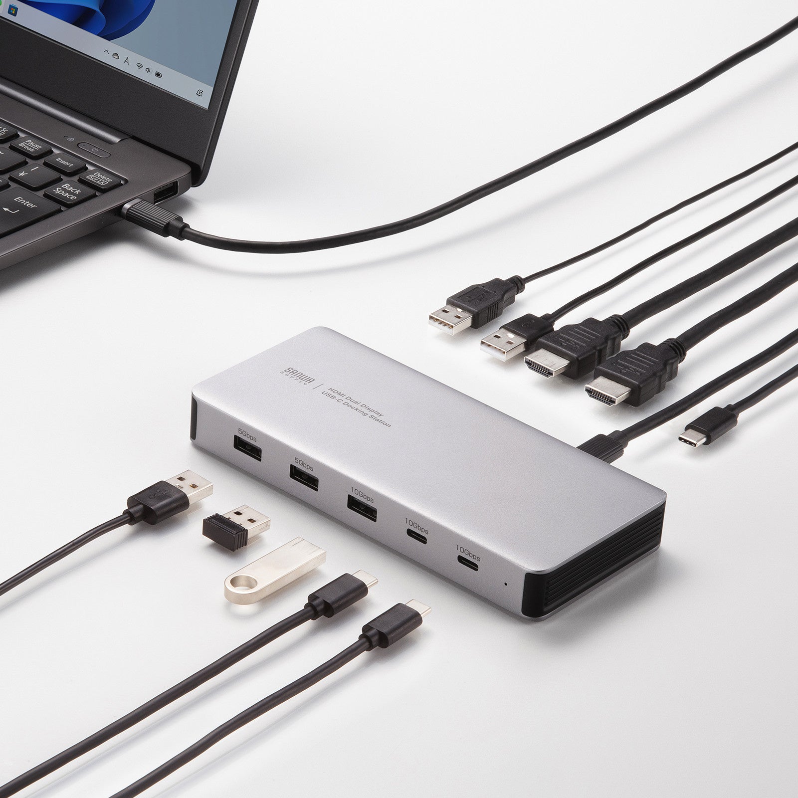 最大4K/60Hzの解像度で2画面の同時出力が可能なドッキングステーション