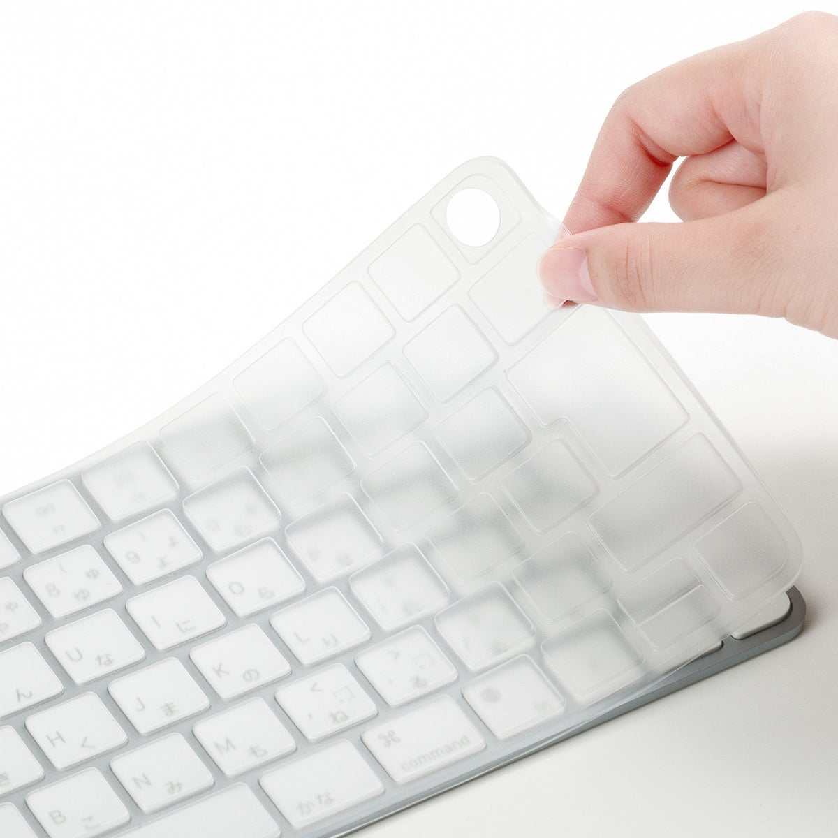 Touch IDも装着したまま使える、サンワサプライがMagic Keyboard専用の薄型防塵カバー「FA-TMAC5」を発売