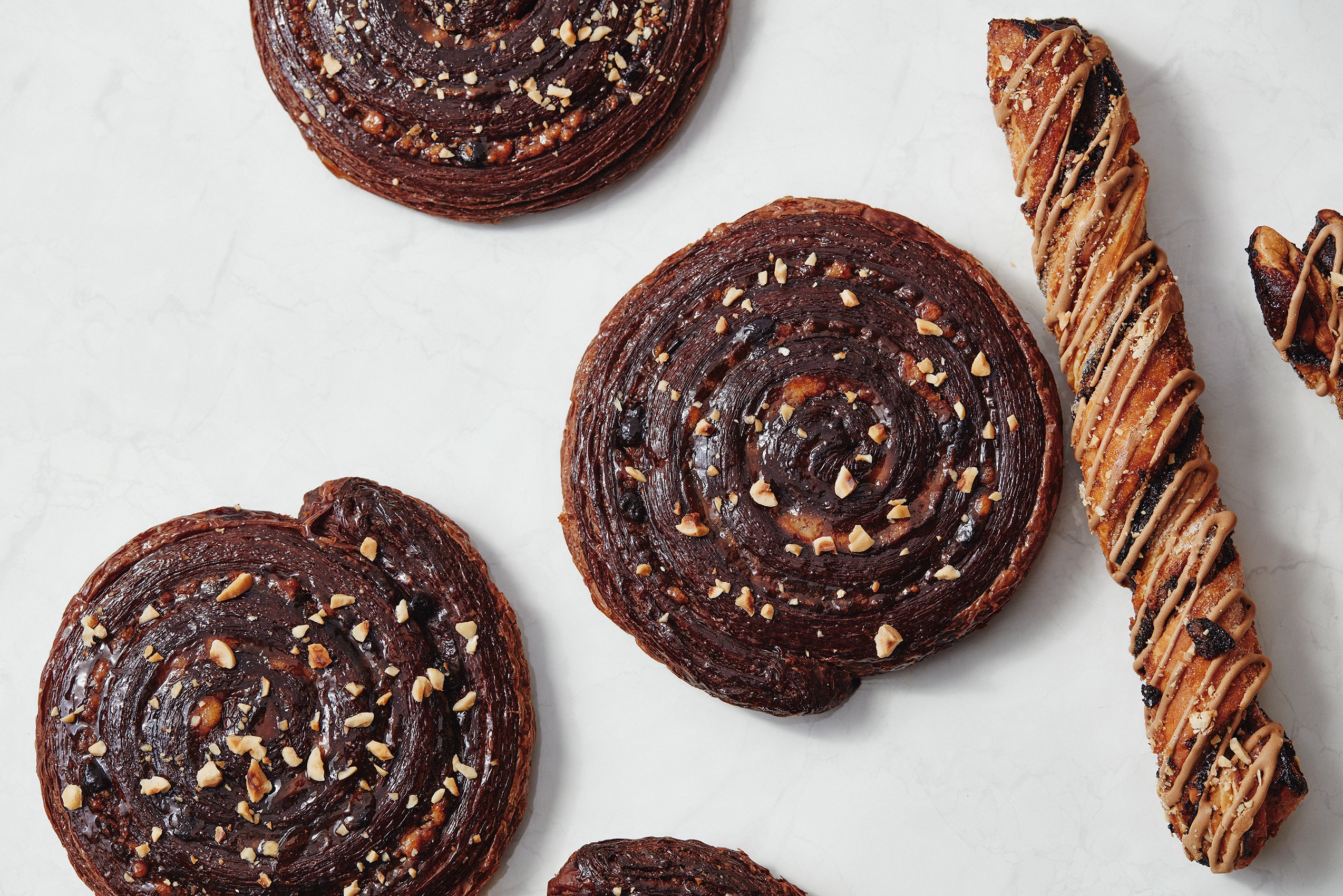 エスカルゴ ショコラ サレ     ¥389