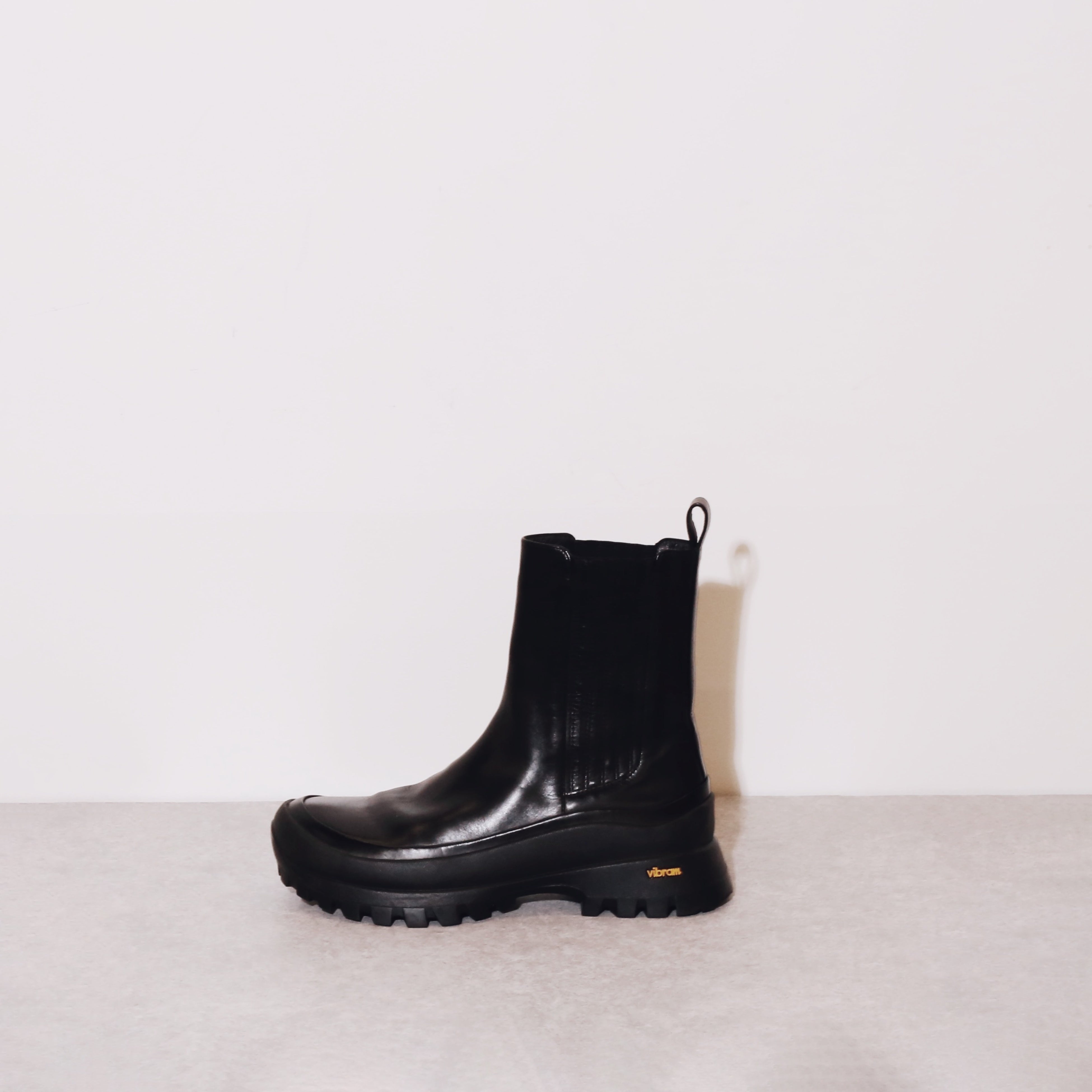 【letalon/ルタロン】vibramレザーサイドゴアブーツ letalon/ルタロン】 vibram レザーサイドゴアブーツ（ル タロン