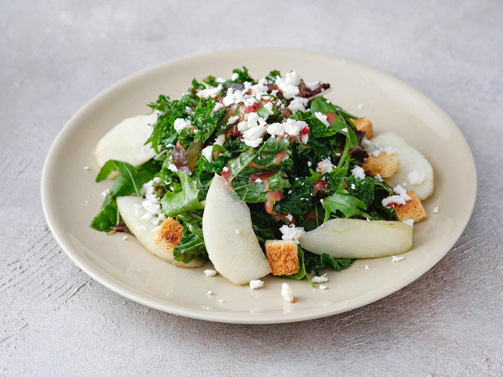 ラ フランスとフェタチーズの ギリシャ風サラダ　¥1,848