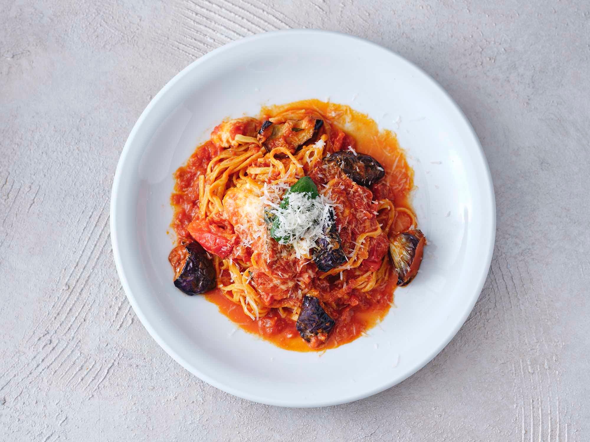 茄子とモッツァレラのトマトソースパスタ　　　¥1,815