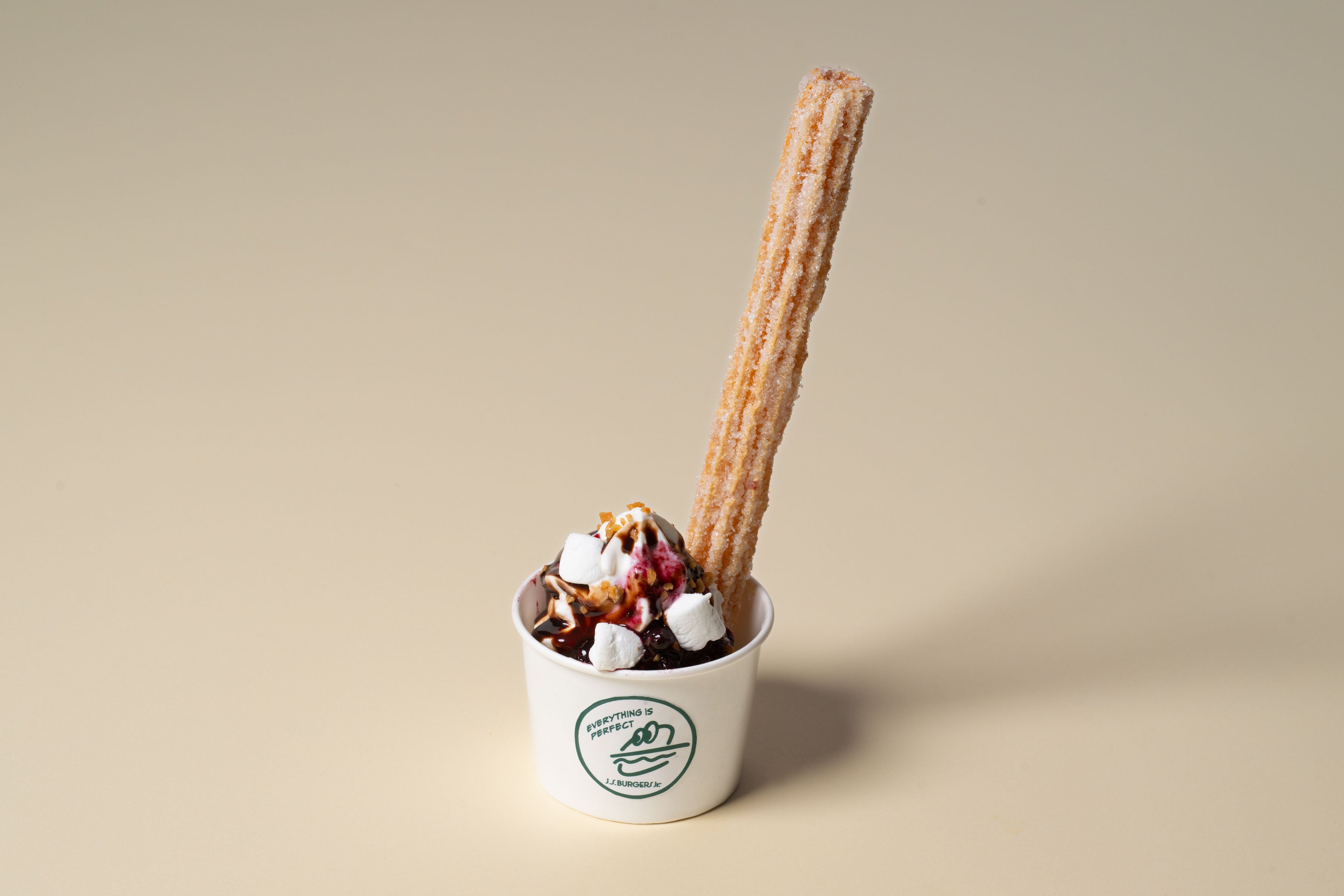 チュロス＆ソフトクリーム(チョコベリー)