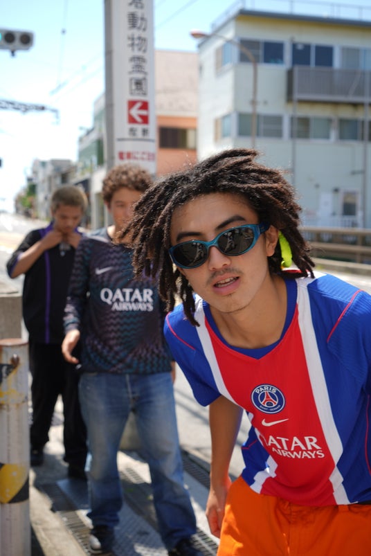 【PSG(パリ・サンジェルマン)】サマーヴィジュアルを公開。「祭りのあとに、僕らの本当の夏が始まる。パリ・サン=ジェルマンが描く、江ノ島の群像劇」 【PSG(パリ・サンジェルマン)】サマーヴィジュアルを公開。「祭りのあとに、僕らの本当の夏が始まる。パリ・サン=ジェルマンが描く、江ノ島の群像劇」