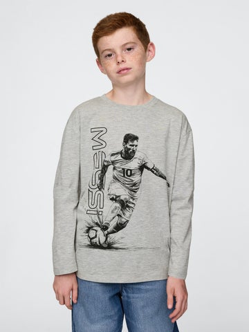 Gap、サッカー界の世界最高峰「リオネル・メッシ」との キッズ向け Gap、サッカー界の世界最高峰「リオネル・メッシ」との キッズ向け
