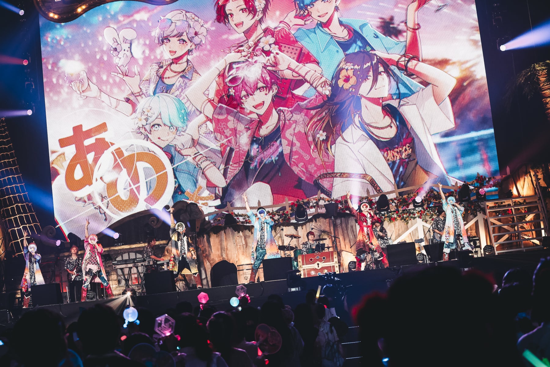 ☆いれいす ほとけ 夏ツ いれいす」夏のホール&アリーナツアーを無事に完走!公演の最後