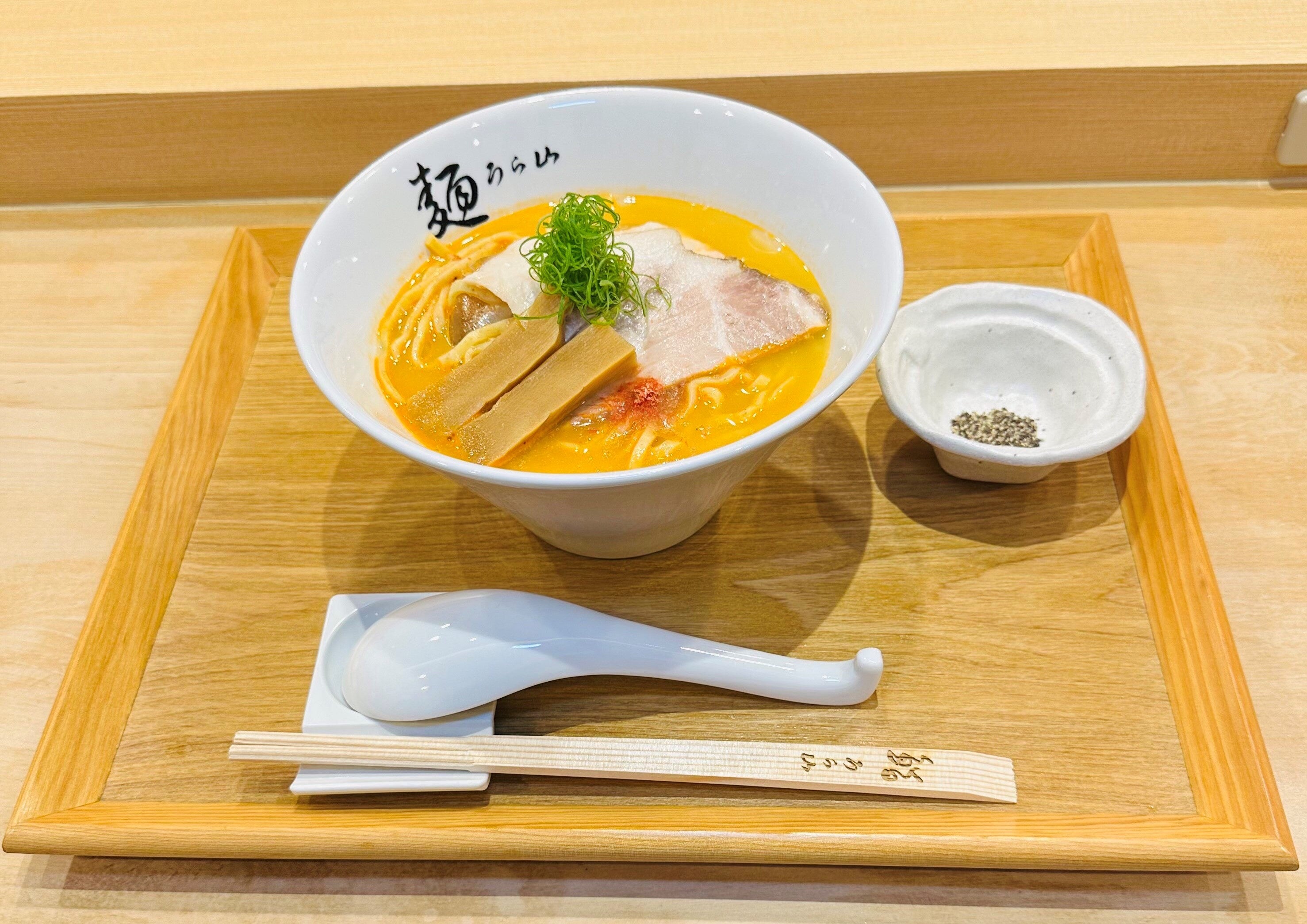 海老味噌ラーメン　900円