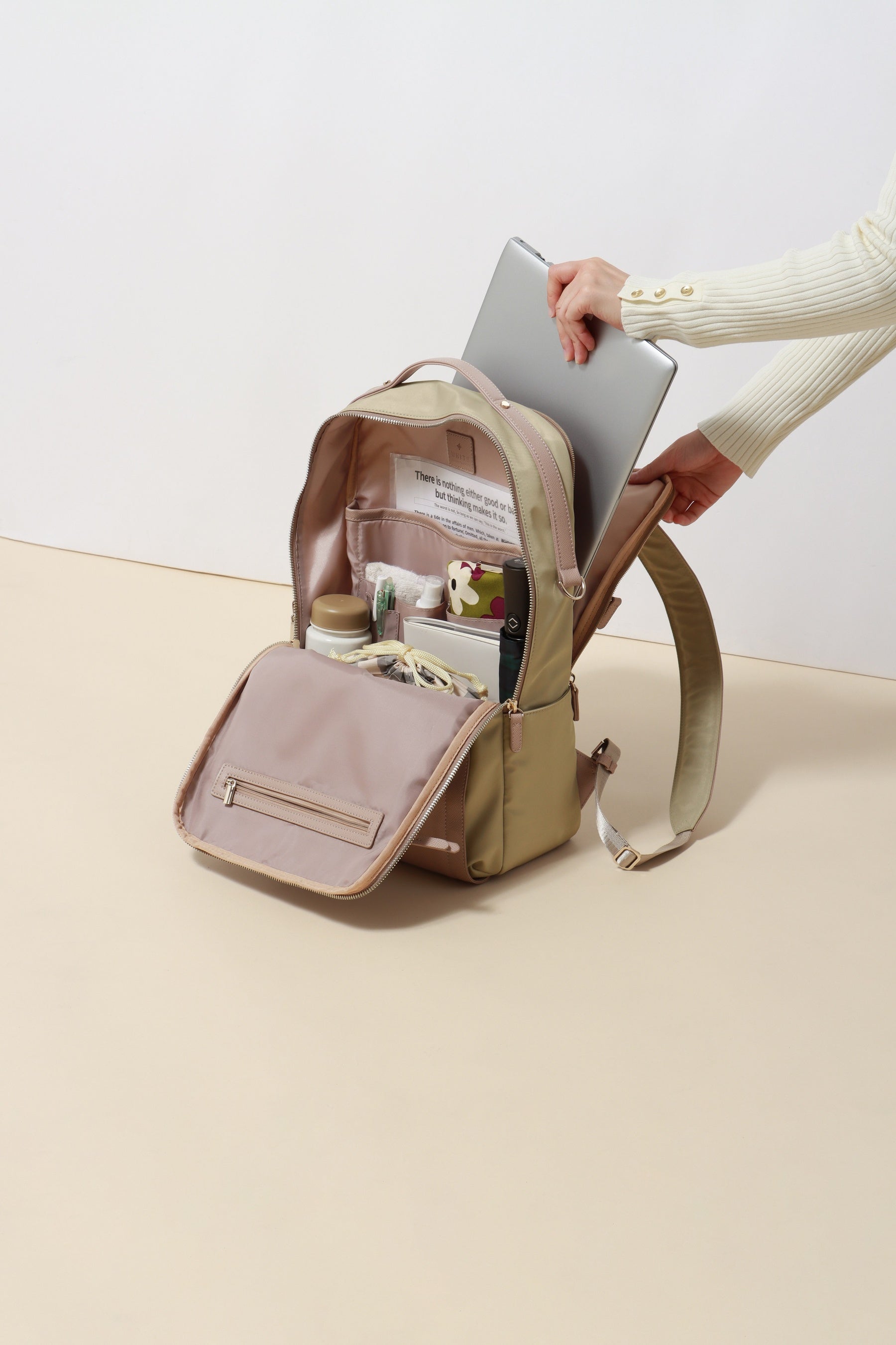 仕事と育児を両立“ワーママ”向けビジネスバッグを初企画 老舗