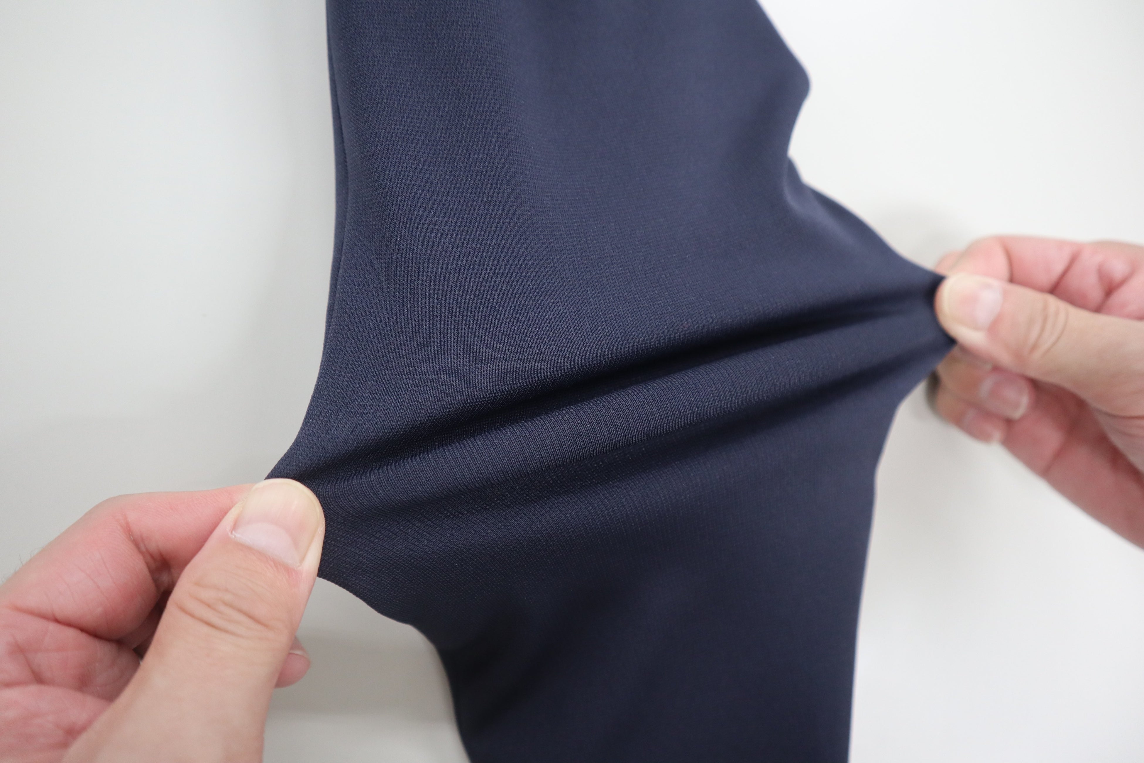 ニット生地によるストレッチ性