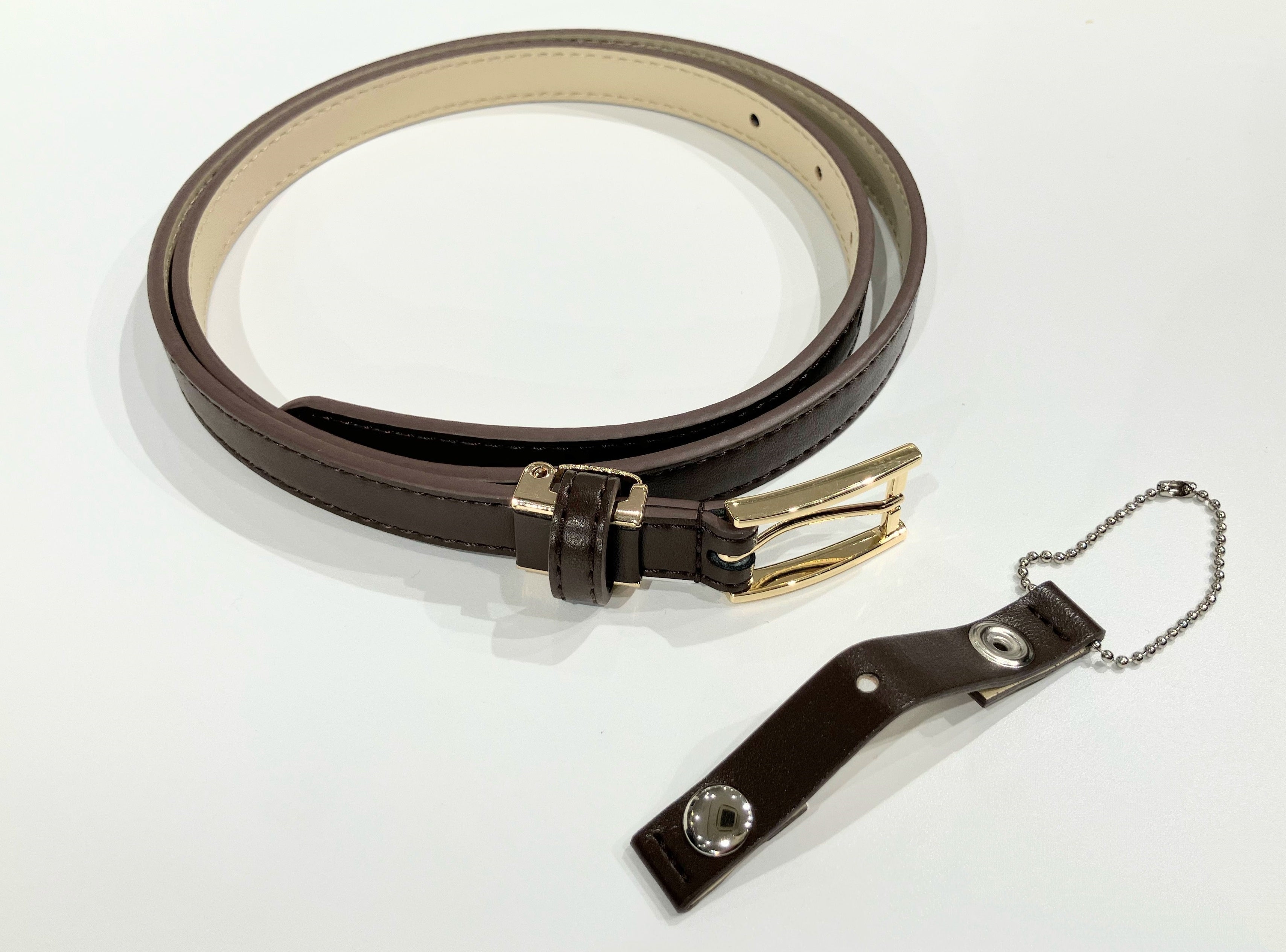 どんなスタイルにも合わせやすい万能デザイン 9割の方に選ばれる15mm幅