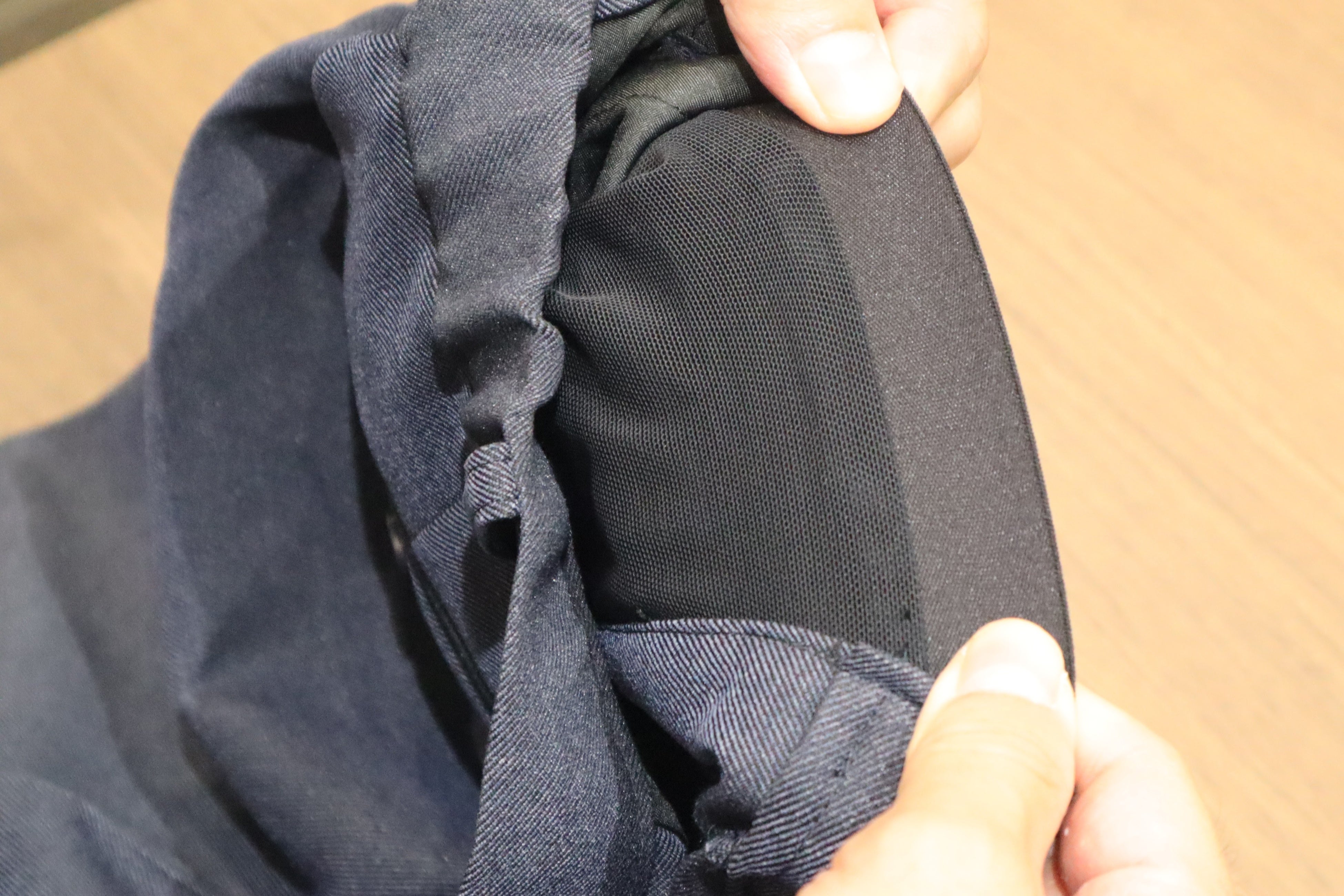 フロント裏部分のウエストゴム仕様