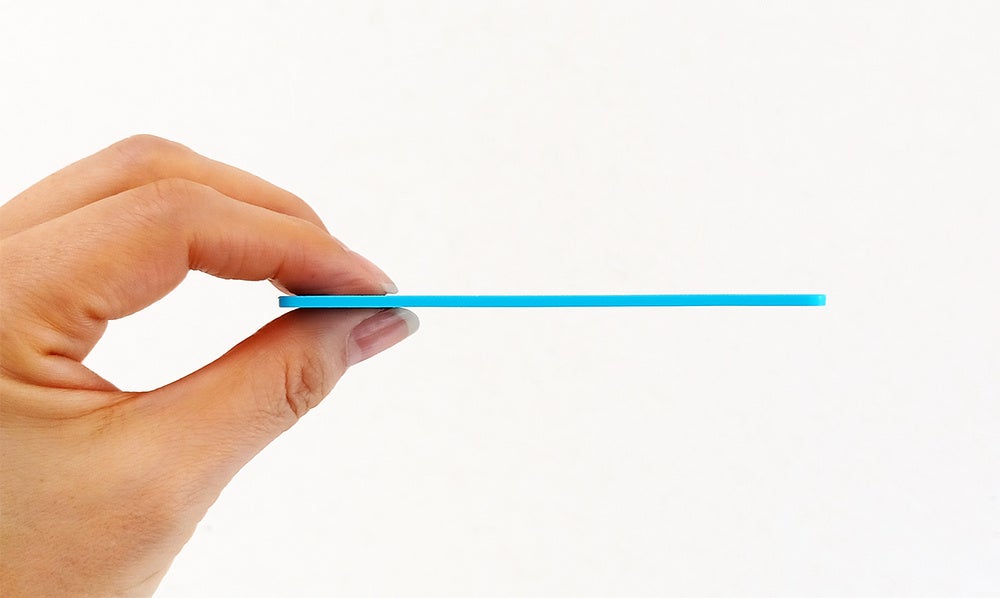 厚さたったの2mm