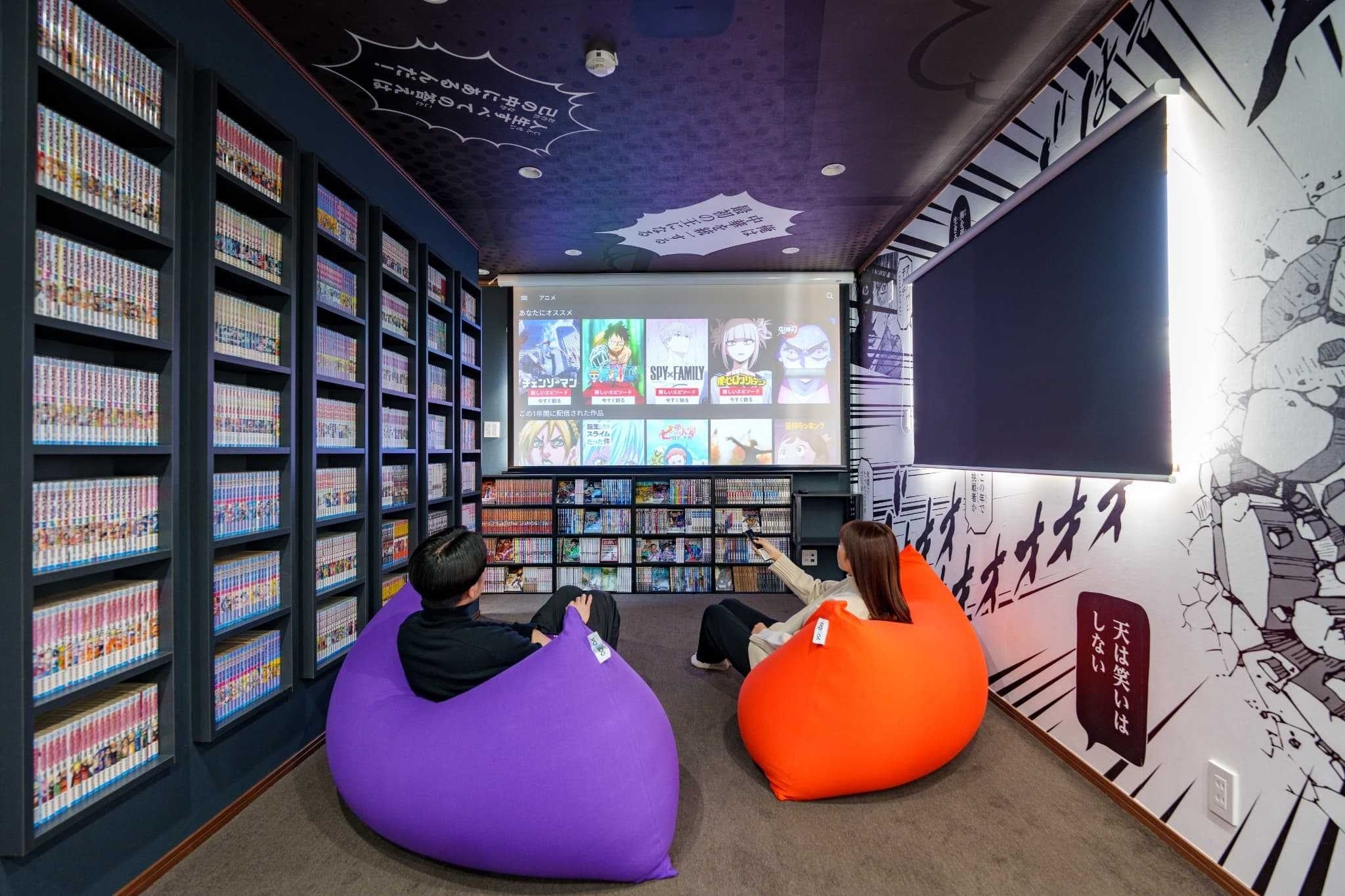 大迫力のスクリーンでアニメも映画も楽しめる！