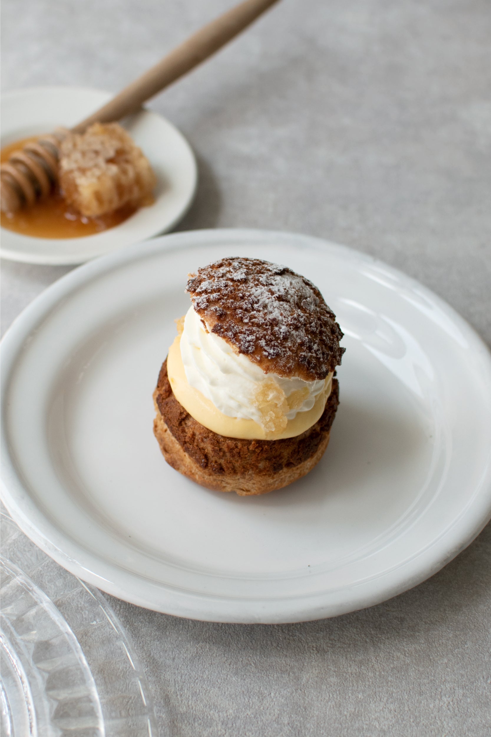 コムハニーシュー