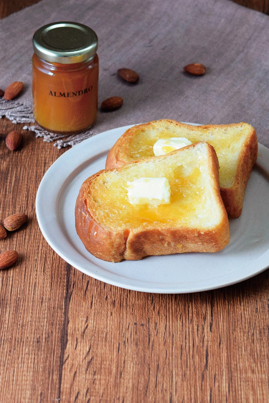 はちみつ スペイン産 アーモンド2