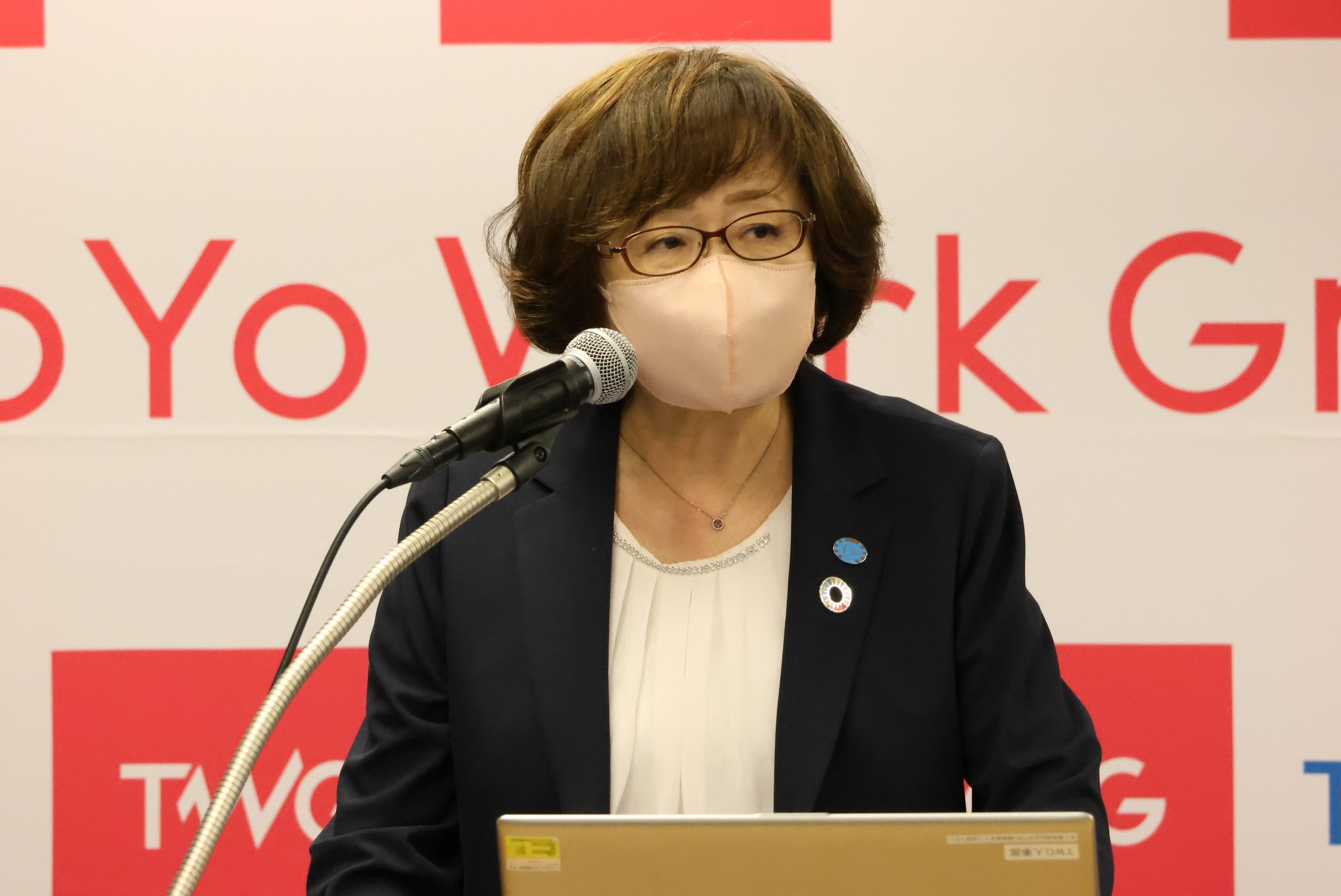 2024年8月期の経営方針を述べる東洋ワーク株式会社猪又明美代表取締役社長 ※株式会社クリーン＆クリーンおよびテクノセンター株式会社の代表取締役社長を兼務