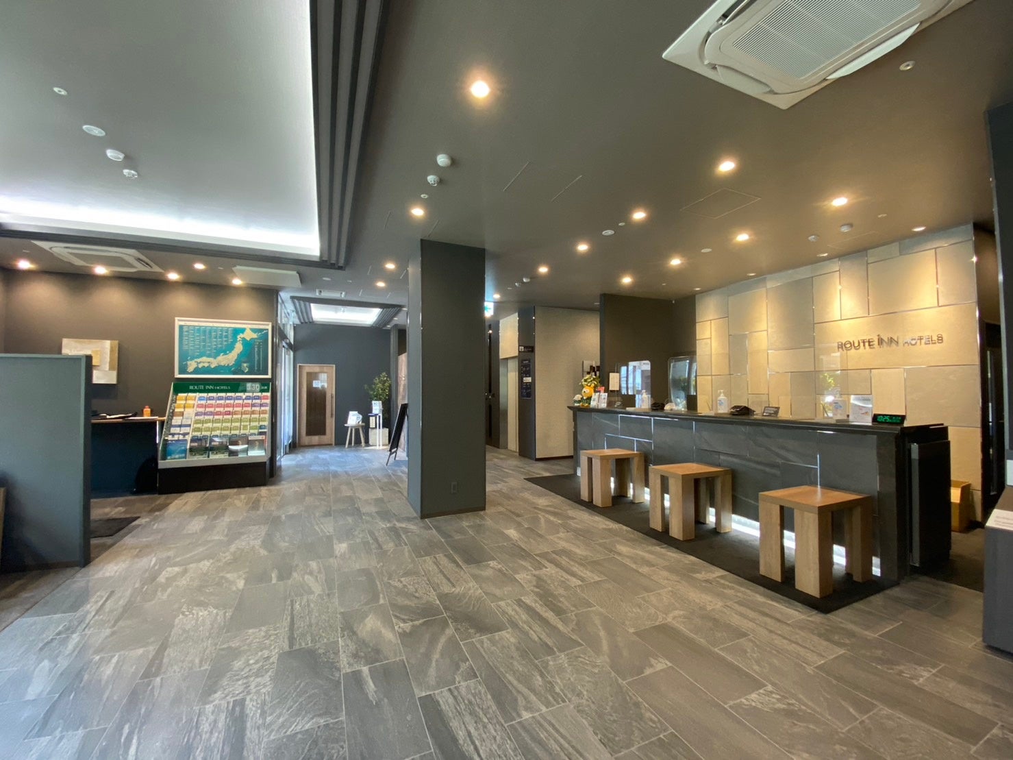 フロントロビー