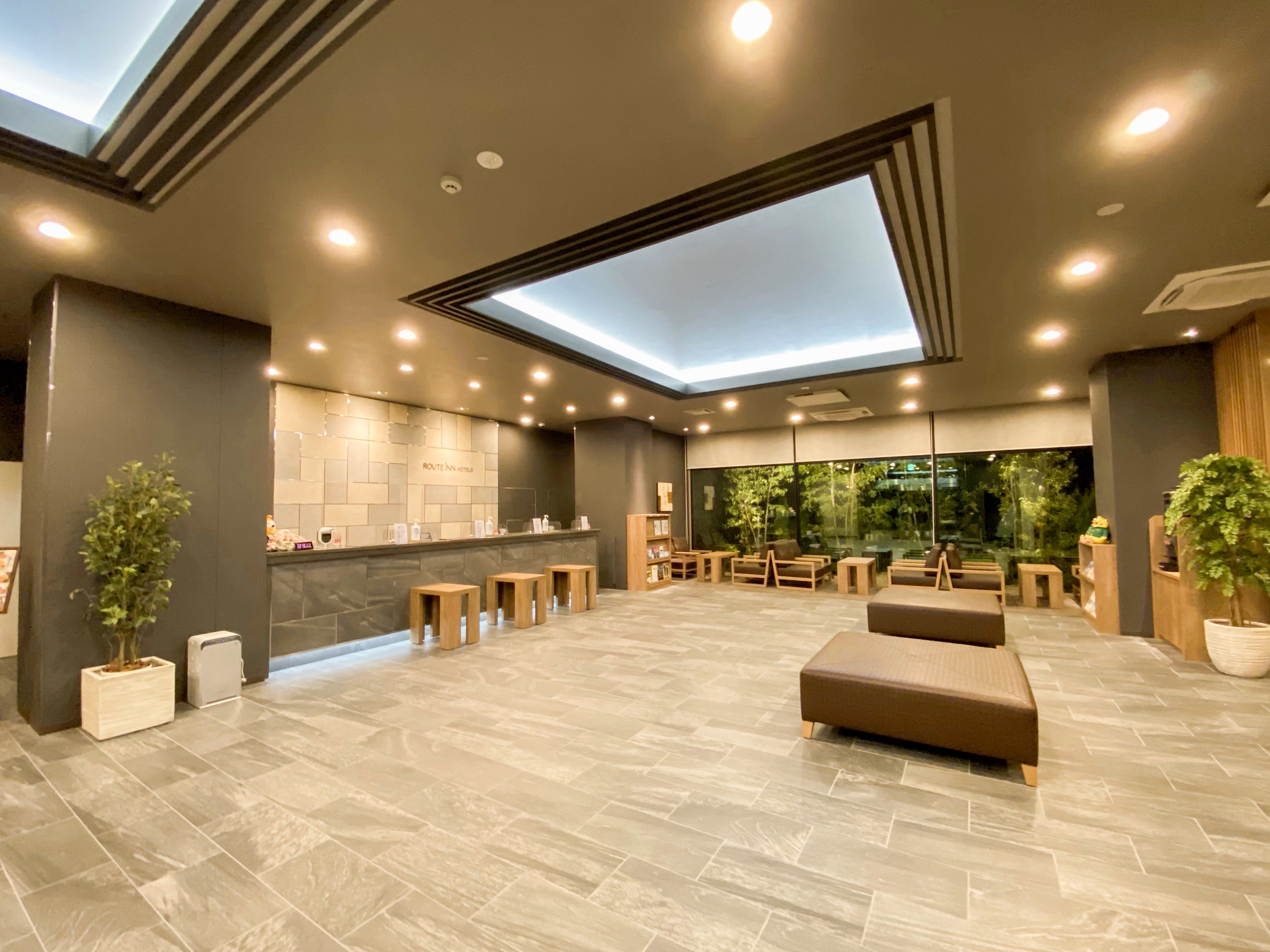 フロントロビー