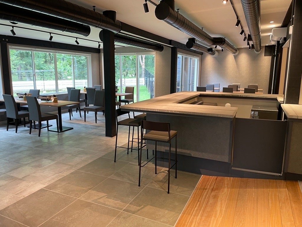 リニューアルしたレストラン