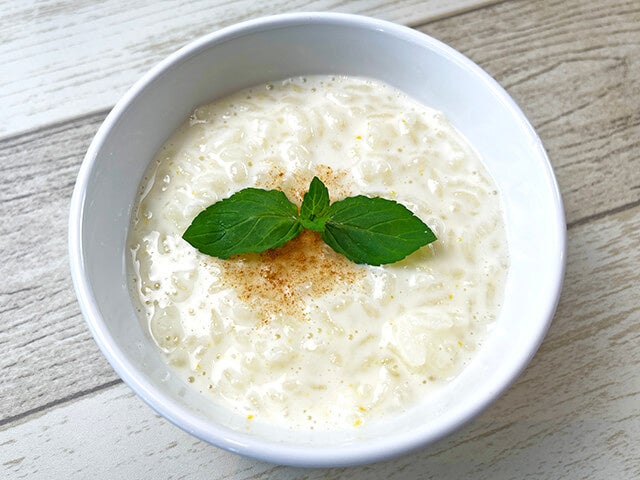 アロス・コン・レチェ スペインのお米を使ったスイーツ