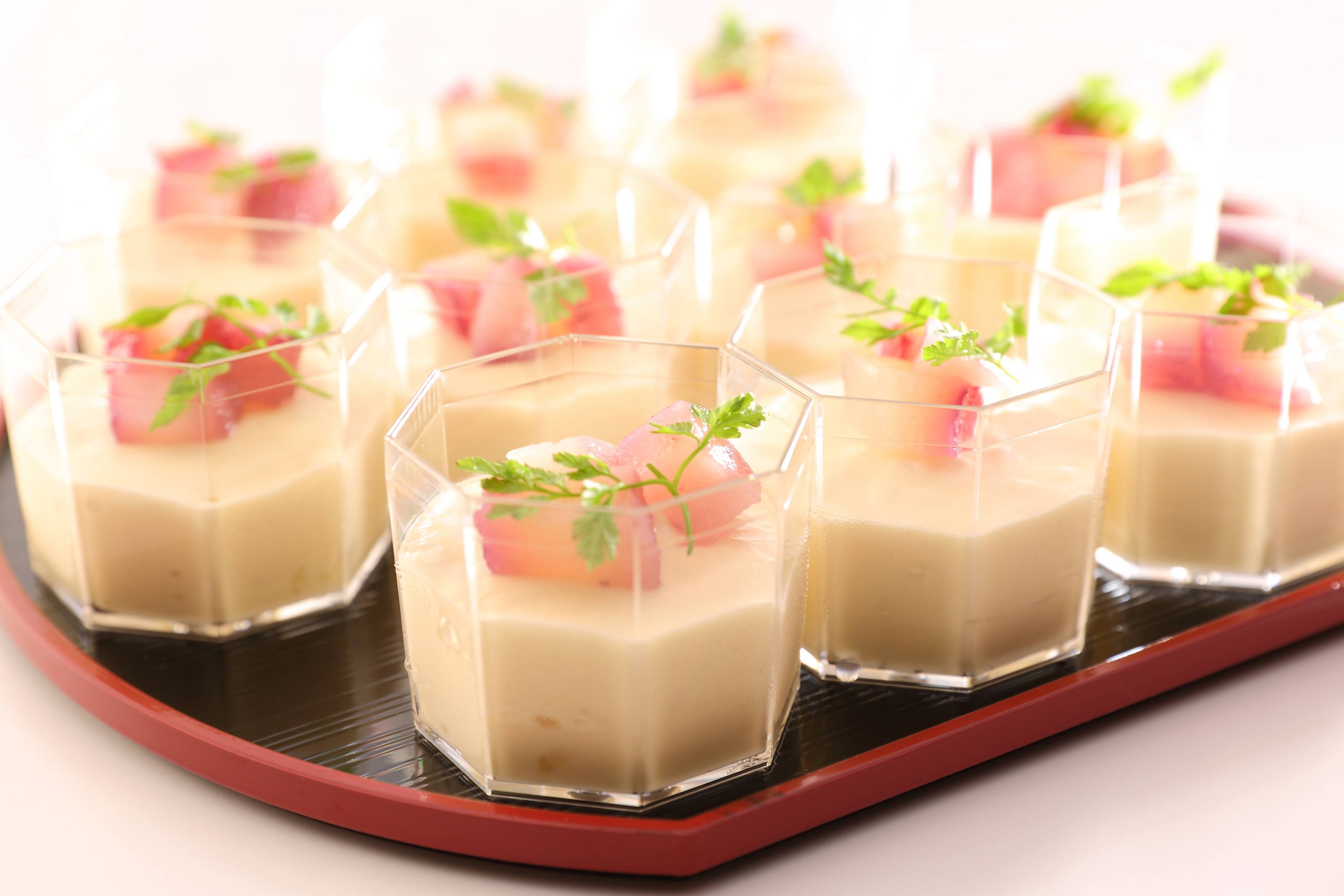 魚沼コシヒカリのババロア　～白根の洋梨添え～