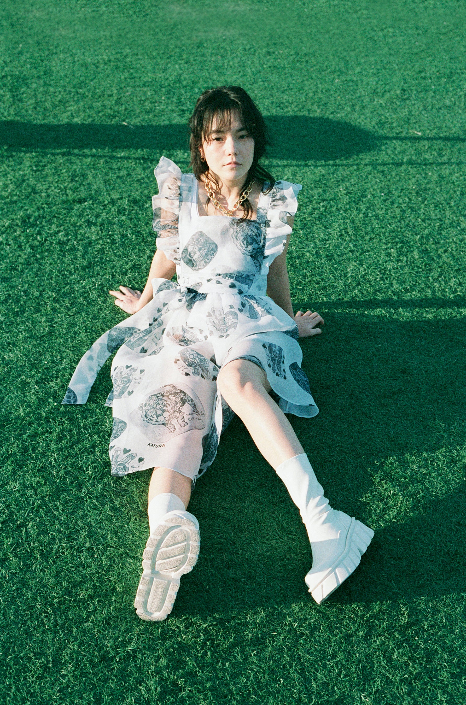 フリルスクエアネック（グレー）