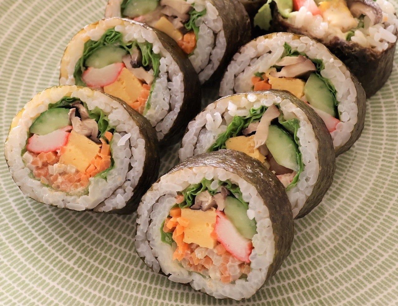 基本のサラダ巻き寿司