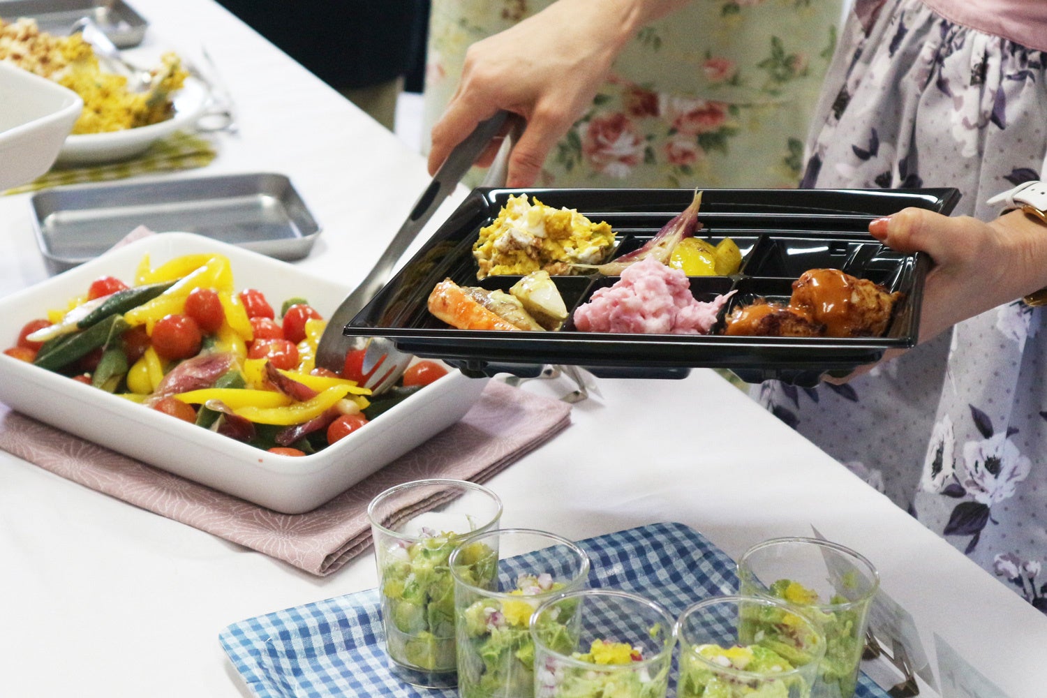 <料理教室開催レポート> 8月24日の「ドレッシングの日」に特別イベント開催 ~レッスンと“野菜がメイン”の料理バイキング~