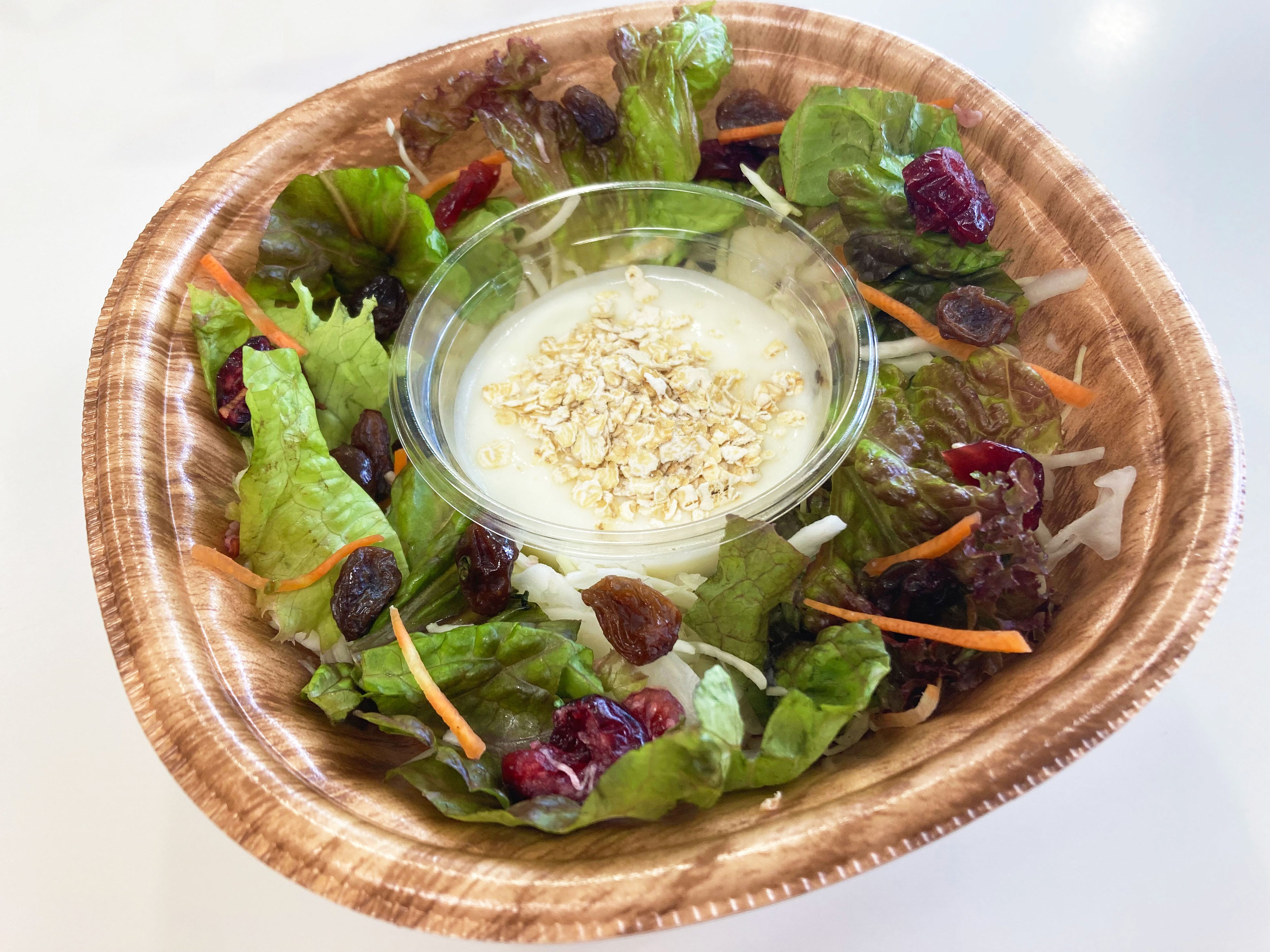 朝も美味しい！オートミールのサラダ