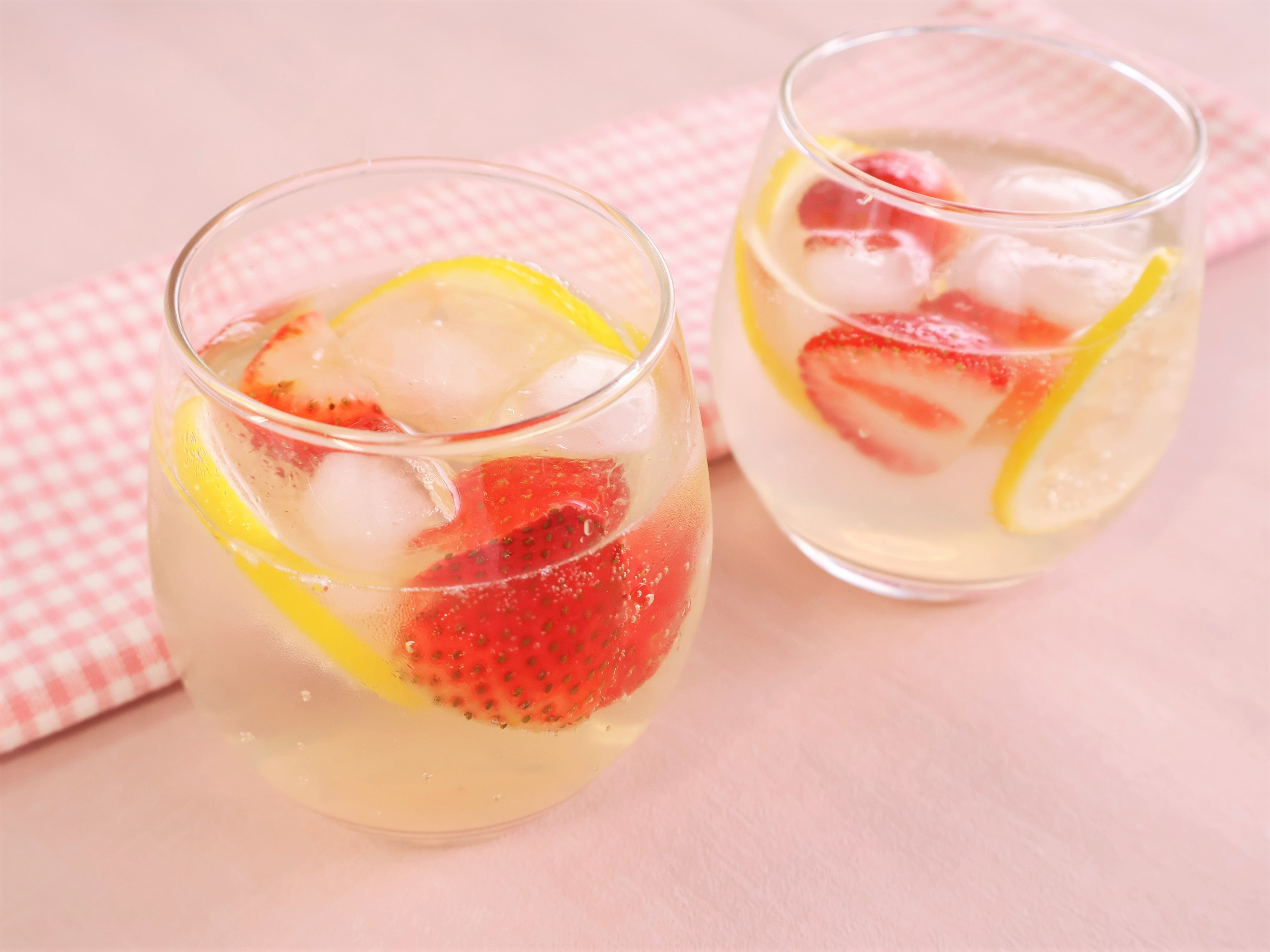 いちごスパークリング