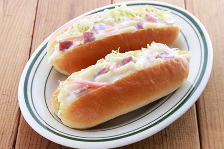マカロニサラダのコッペパン